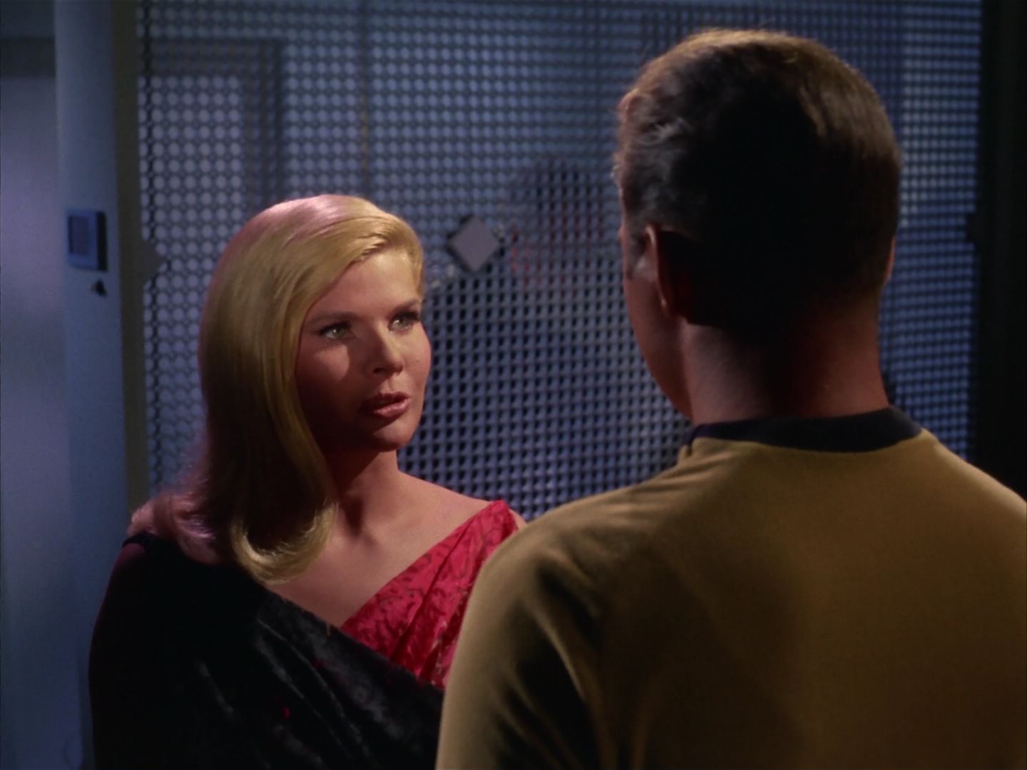 ariane179254_StarTrek_1x13_TheConscienceOfTheKing_2630.jpg
