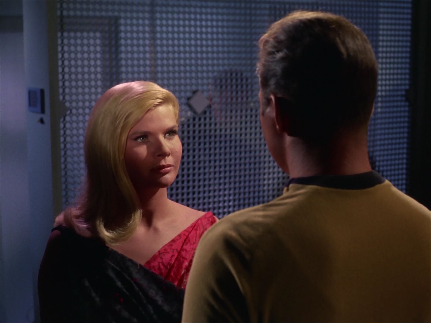 ariane179254_StarTrek_1x13_TheConscienceOfTheKing_2631.jpg