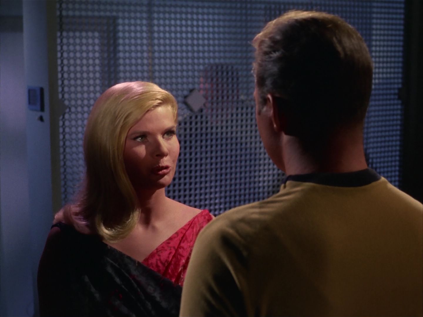 ariane179254_StarTrek_1x13_TheConscienceOfTheKing_2634.jpg