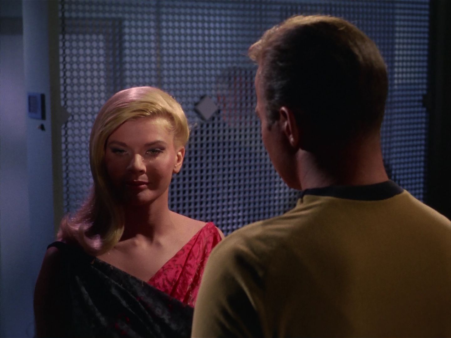 ariane179254_StarTrek_1x13_TheConscienceOfTheKing_2657.jpg