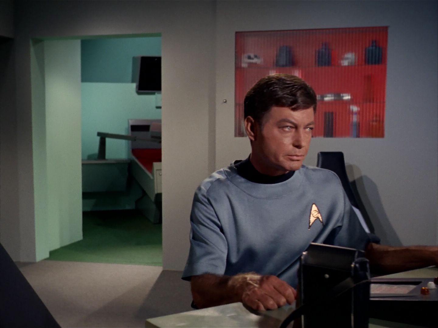 ariane179254_StarTrek_1x13_TheConscienceOfTheKing_2717.jpg