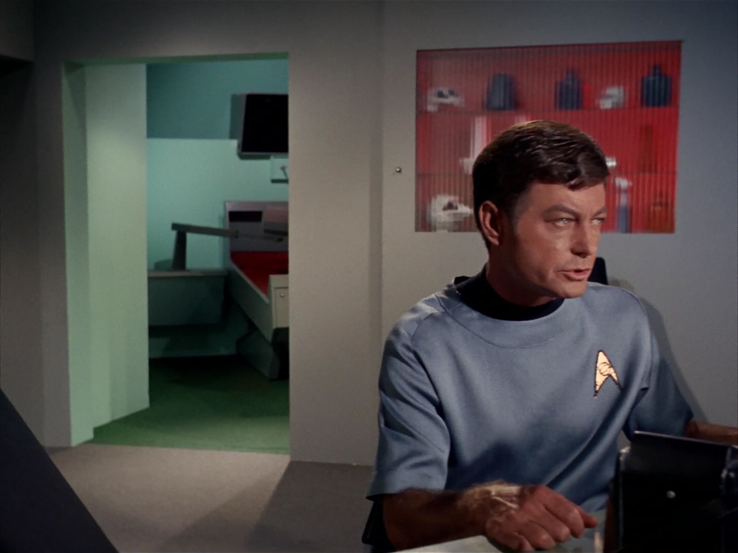 ariane179254_StarTrek_1x13_TheConscienceOfTheKing_2718.jpg