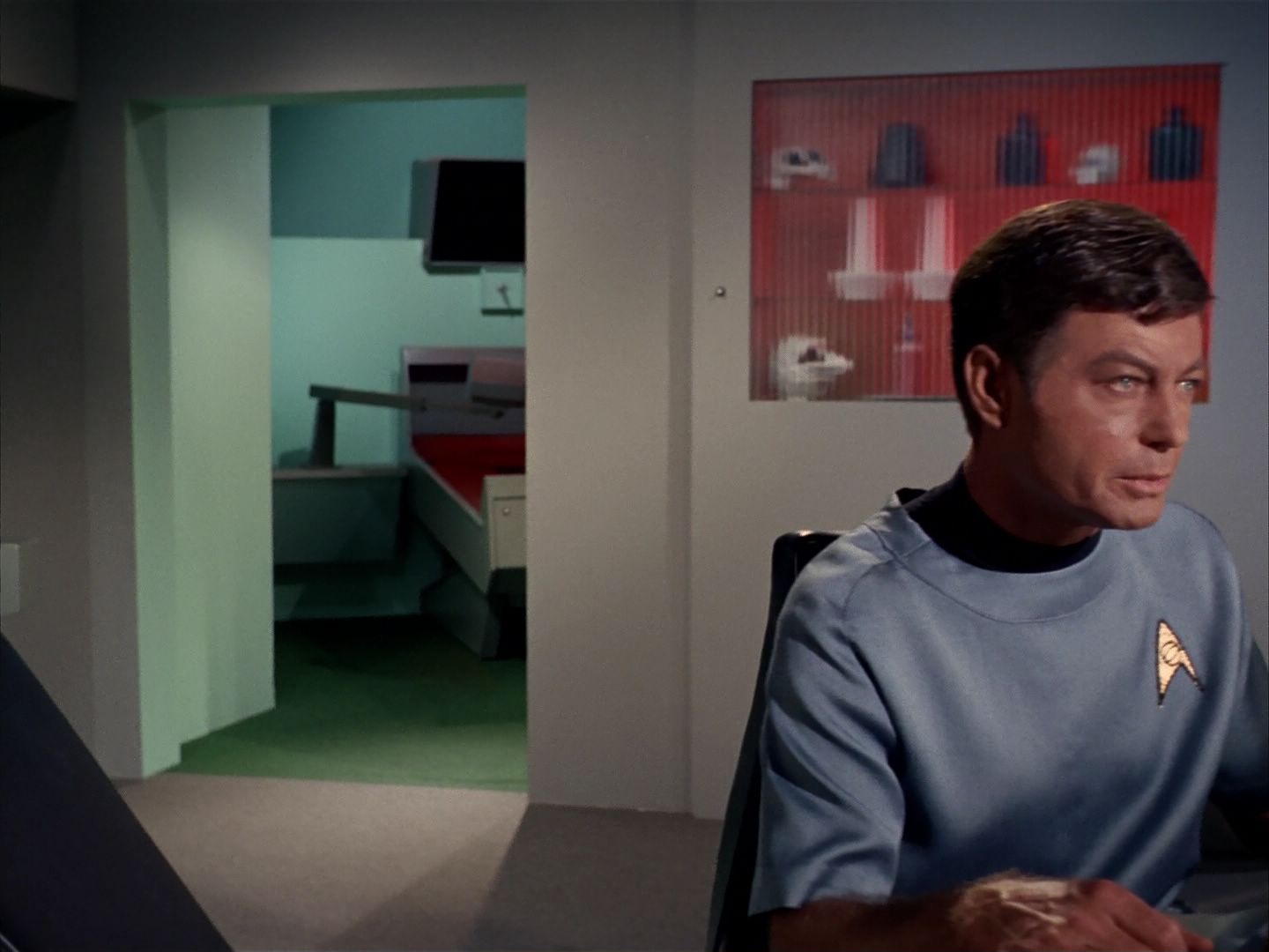 ariane179254_StarTrek_1x13_TheConscienceOfTheKing_2719.jpg