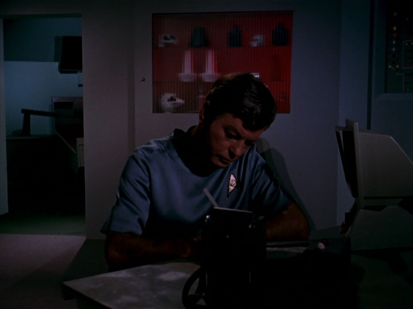 ariane179254_StarTrek_1x13_TheConscienceOfTheKing_2740.jpg