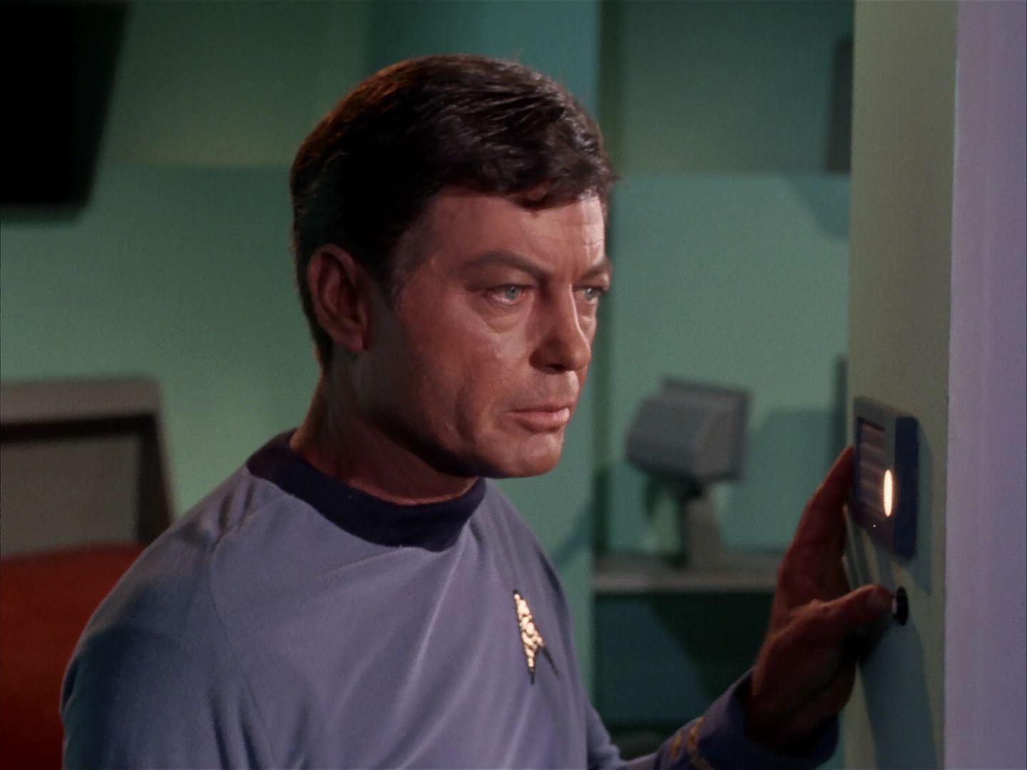 ariane179254_StarTrek_1x13_TheConscienceOfTheKing_2829.jpg