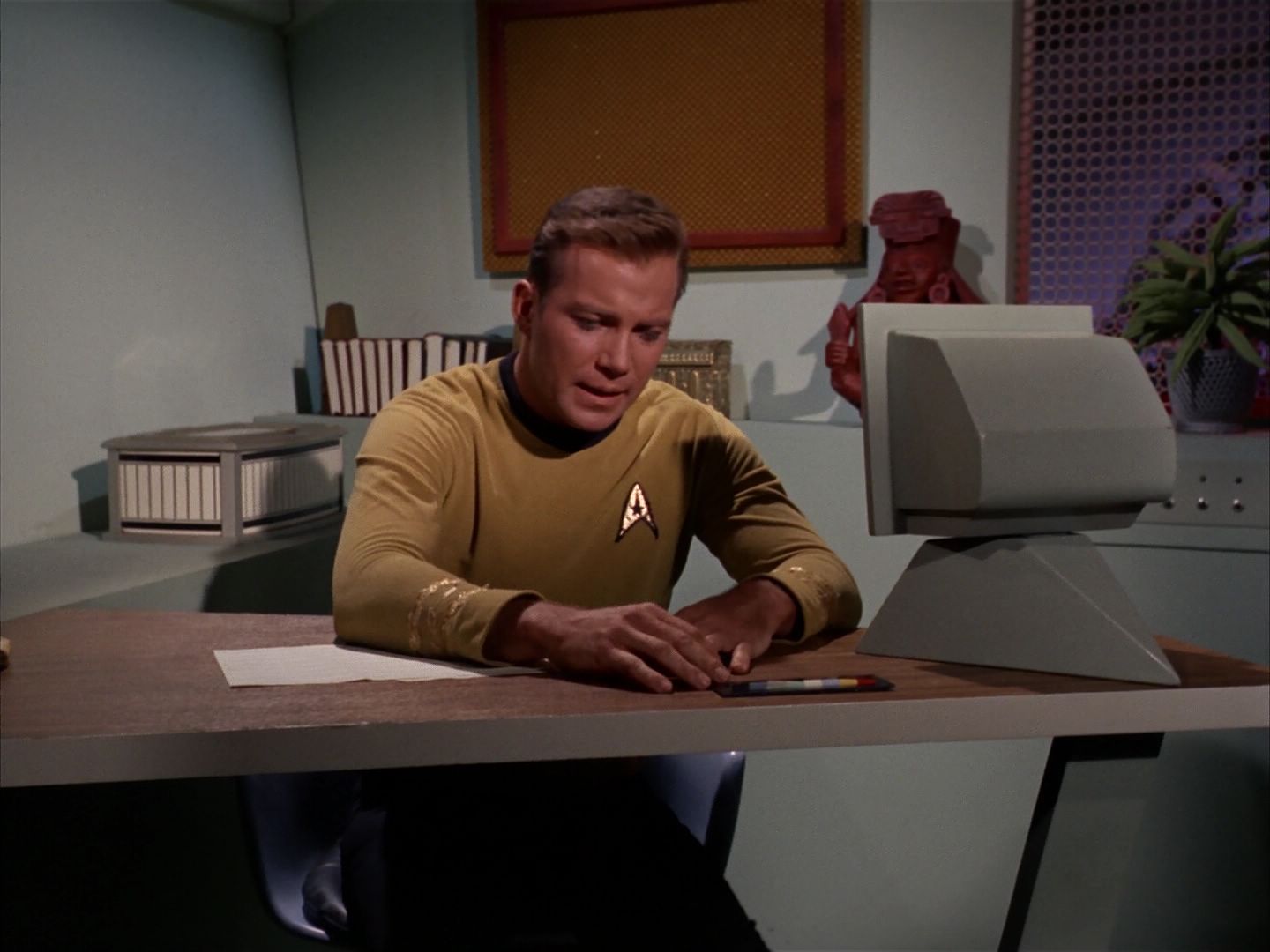 ariane179254_StarTrek_1x13_TheConscienceOfTheKing_2833.jpg