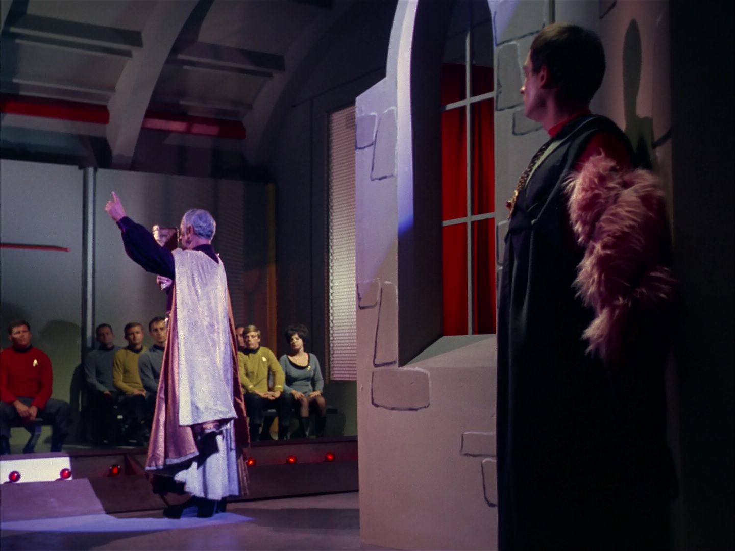 ariane179254_StarTrek_1x13_TheConscienceOfTheKing_2869.jpg