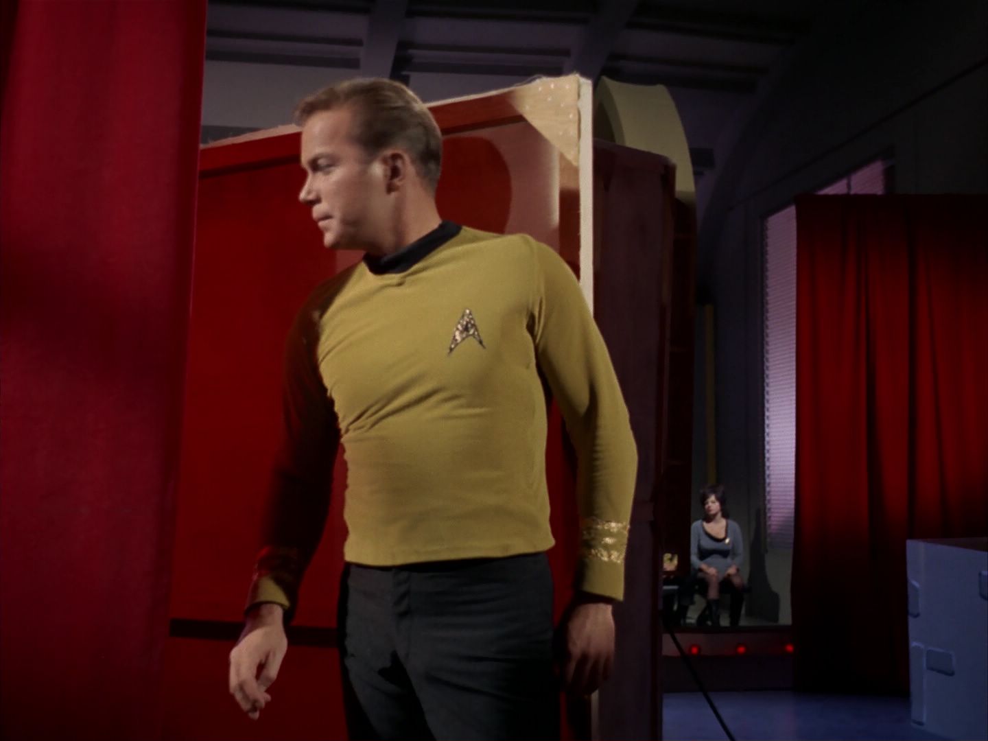 ariane179254_StarTrek_1x13_TheConscienceOfTheKing_2902.jpg