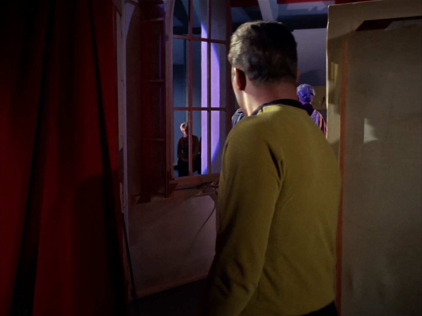 ariane179254_StarTrek_1x13_TheConscienceOfTheKing_2904.jpg