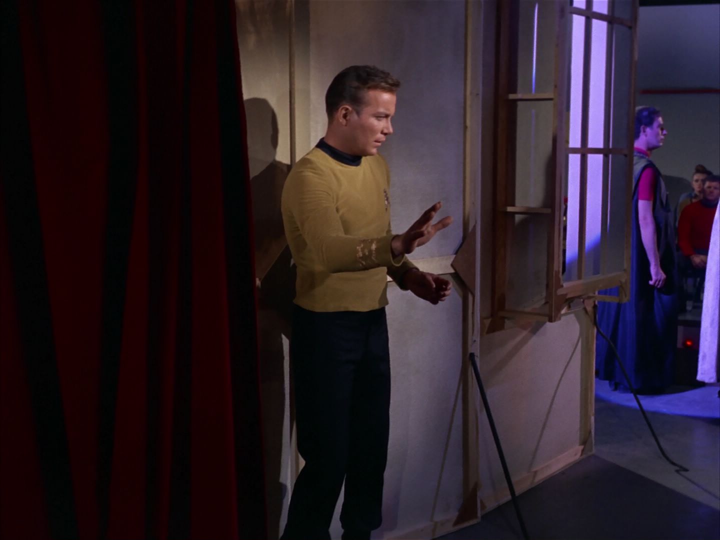 ariane179254_StarTrek_1x13_TheConscienceOfTheKing_2962.jpg