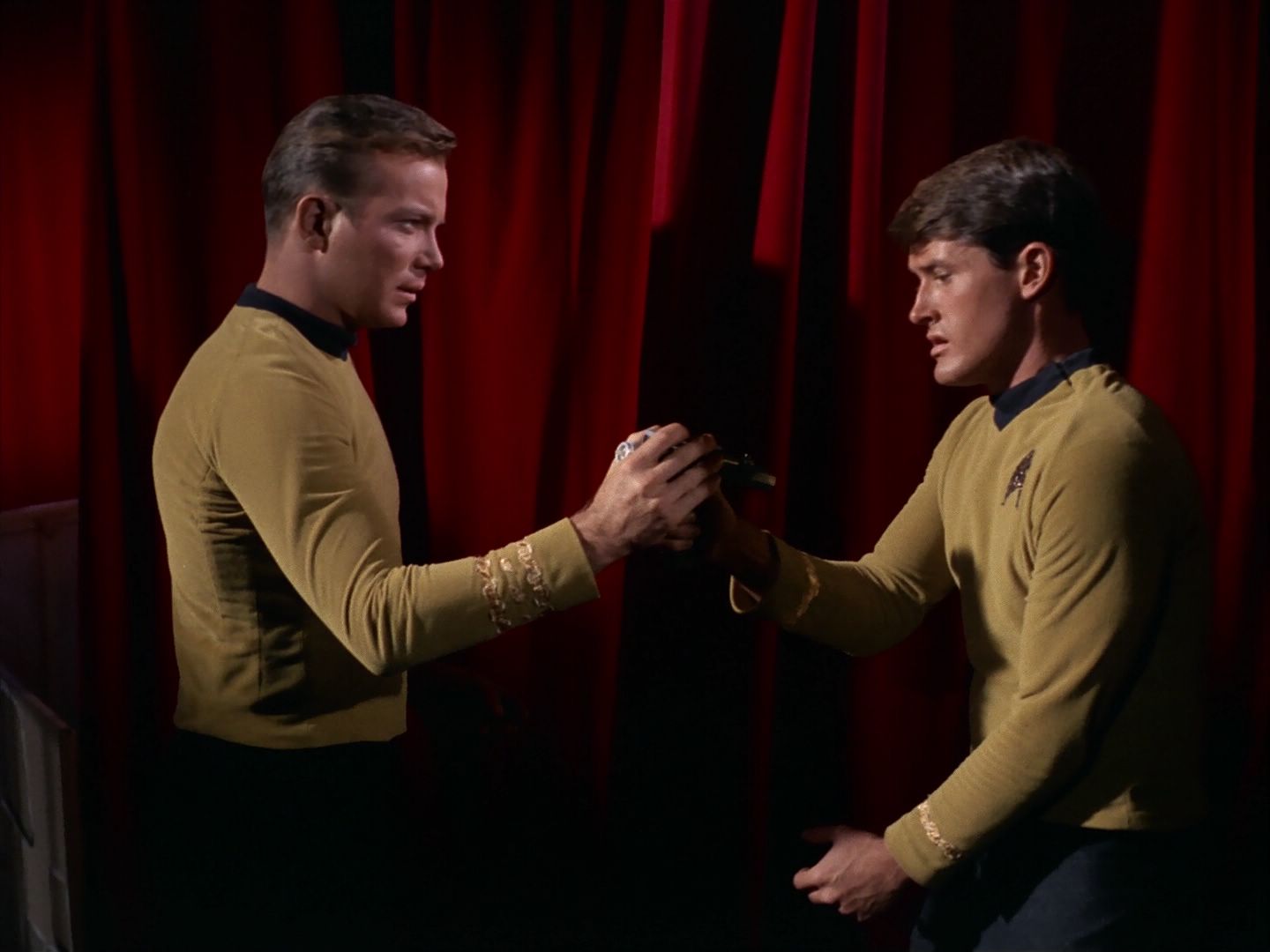 ariane179254_StarTrek_1x13_TheConscienceOfTheKing_2971.jpg