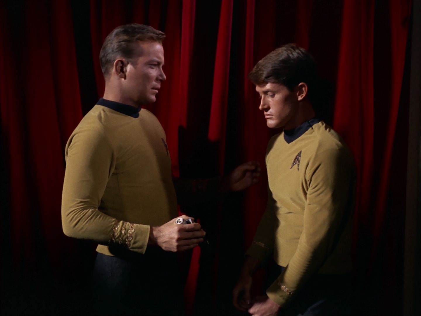 ariane179254_StarTrek_1x13_TheConscienceOfTheKing_2974.jpg