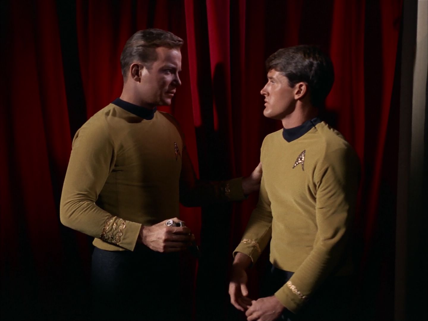 ariane179254_StarTrek_1x13_TheConscienceOfTheKing_2978.jpg