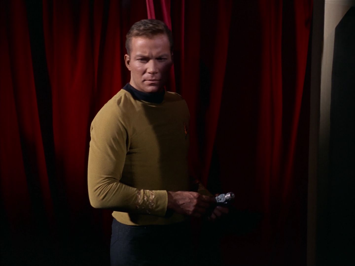 ariane179254_StarTrek_1x13_TheConscienceOfTheKing_2984.jpg