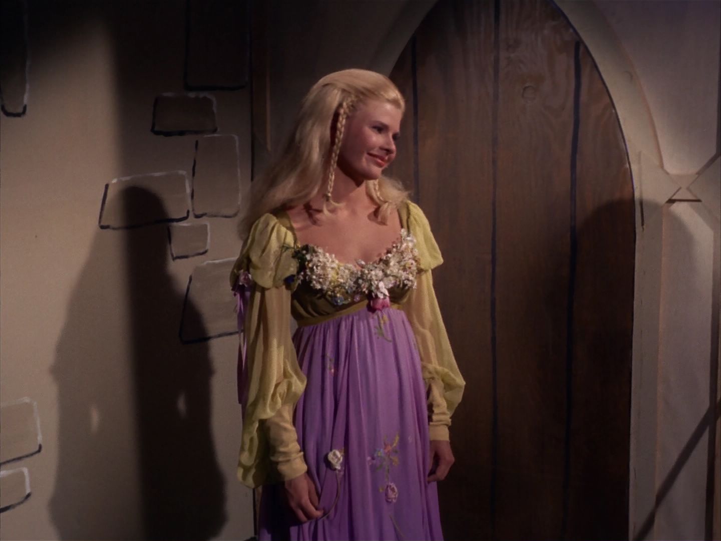 ariane179254_StarTrek_1x13_TheConscienceOfTheKing_2985.jpg