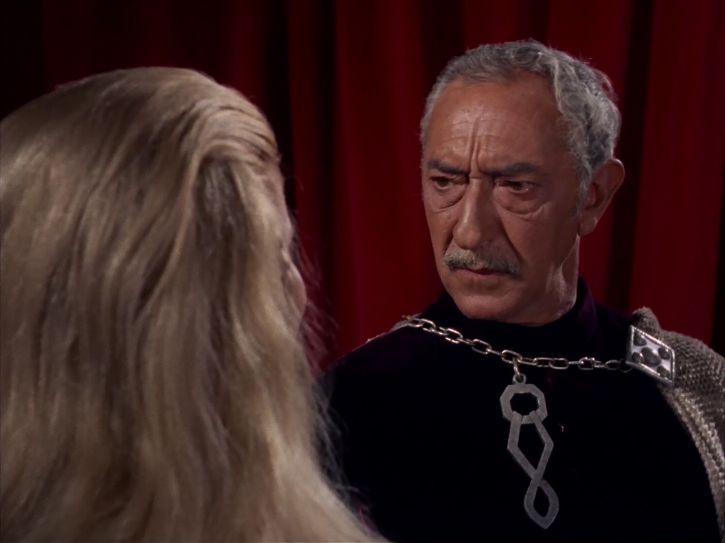 ariane179254_StarTrek_1x13_TheConscienceOfTheKing_3028.jpg