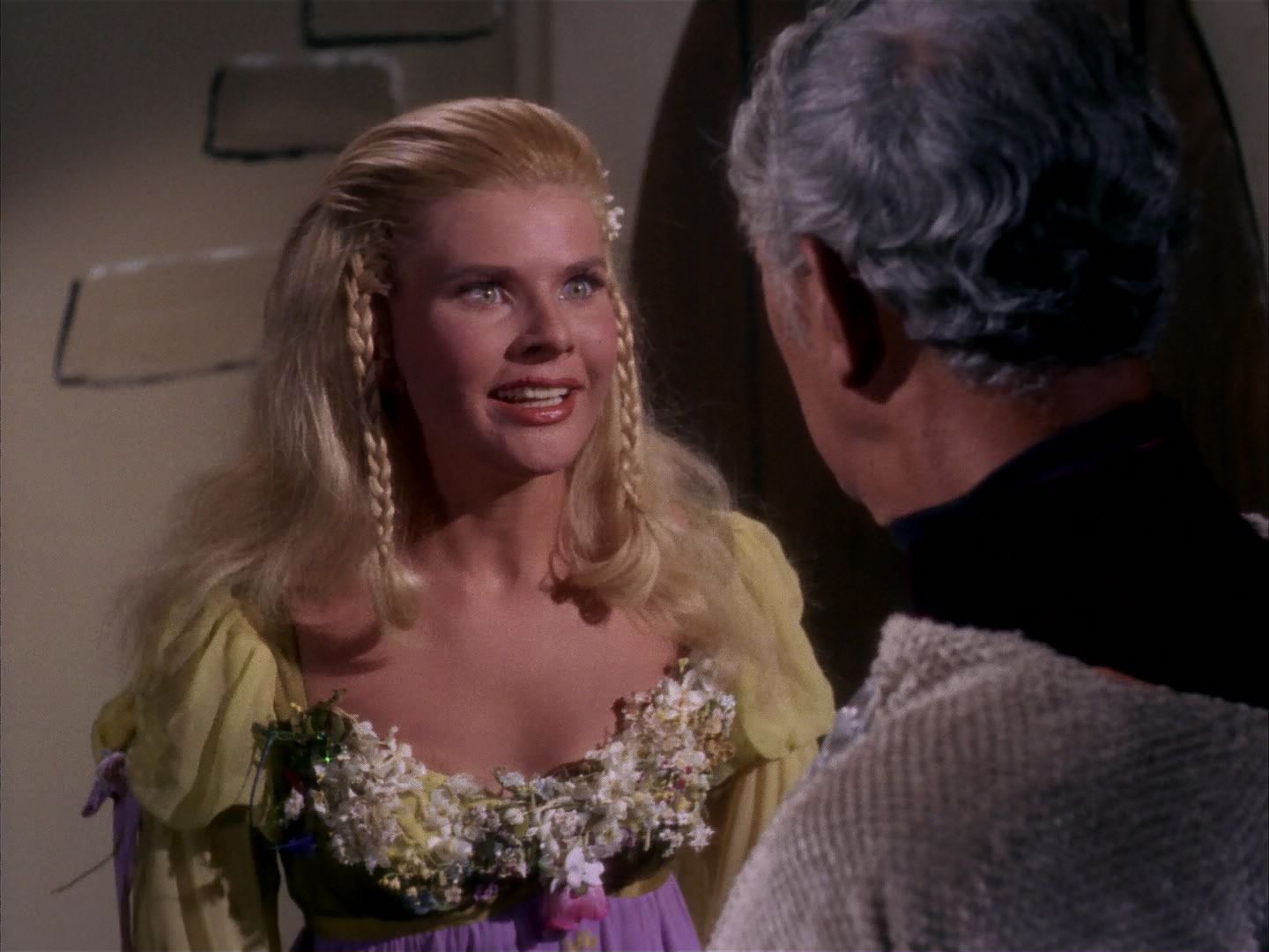 ariane179254_StarTrek_1x13_TheConscienceOfTheKing_3034.jpg