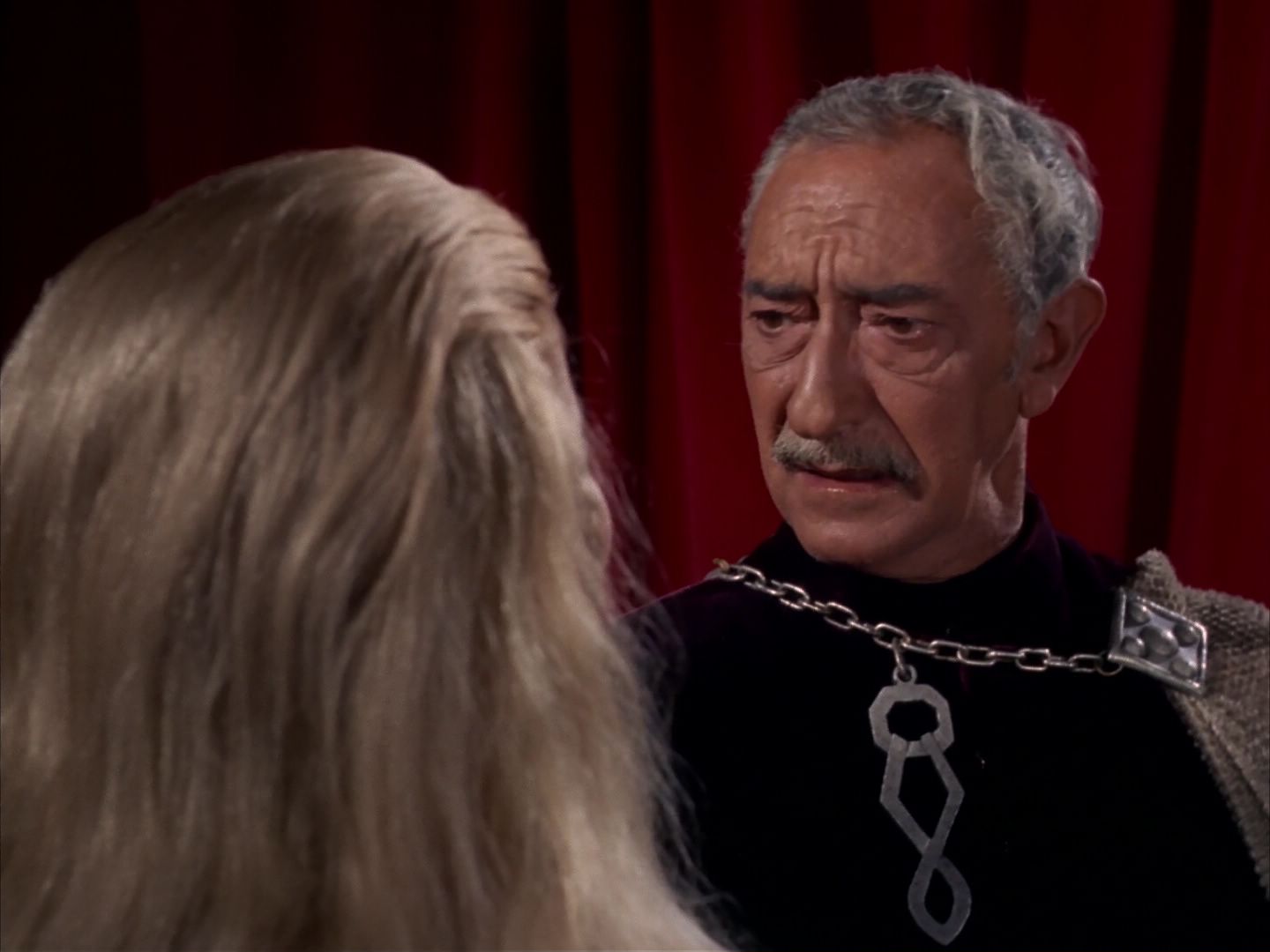 ariane179254_StarTrek_1x13_TheConscienceOfTheKing_3079.jpg