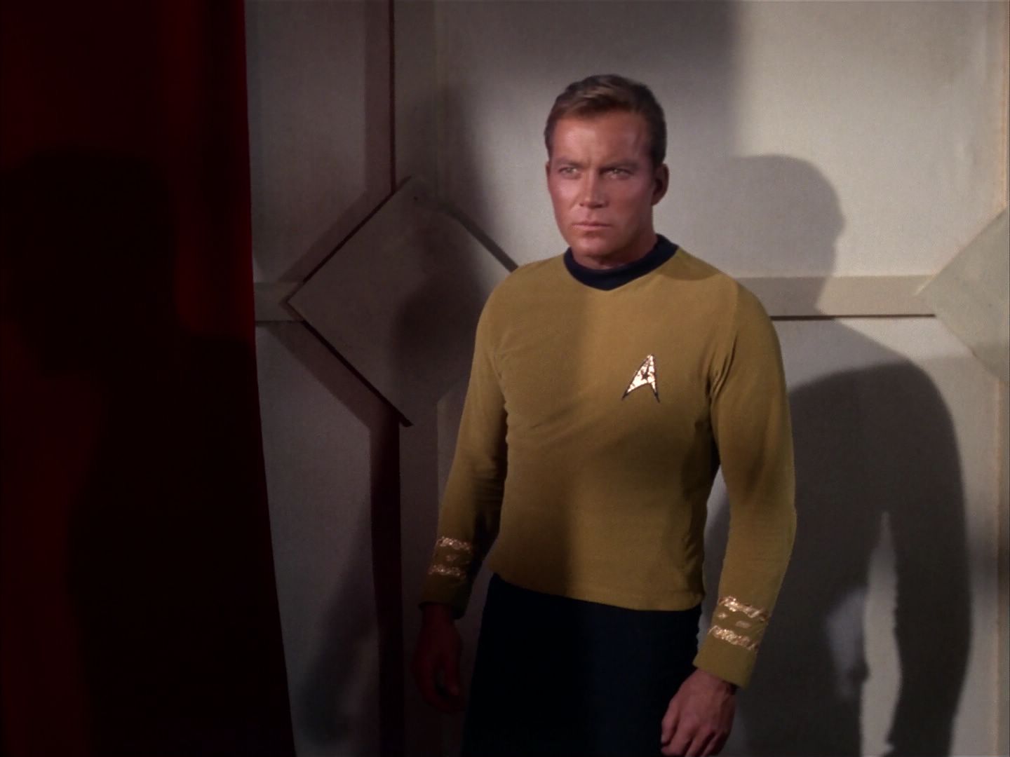 ariane179254_StarTrek_1x13_TheConscienceOfTheKing_3081.jpg