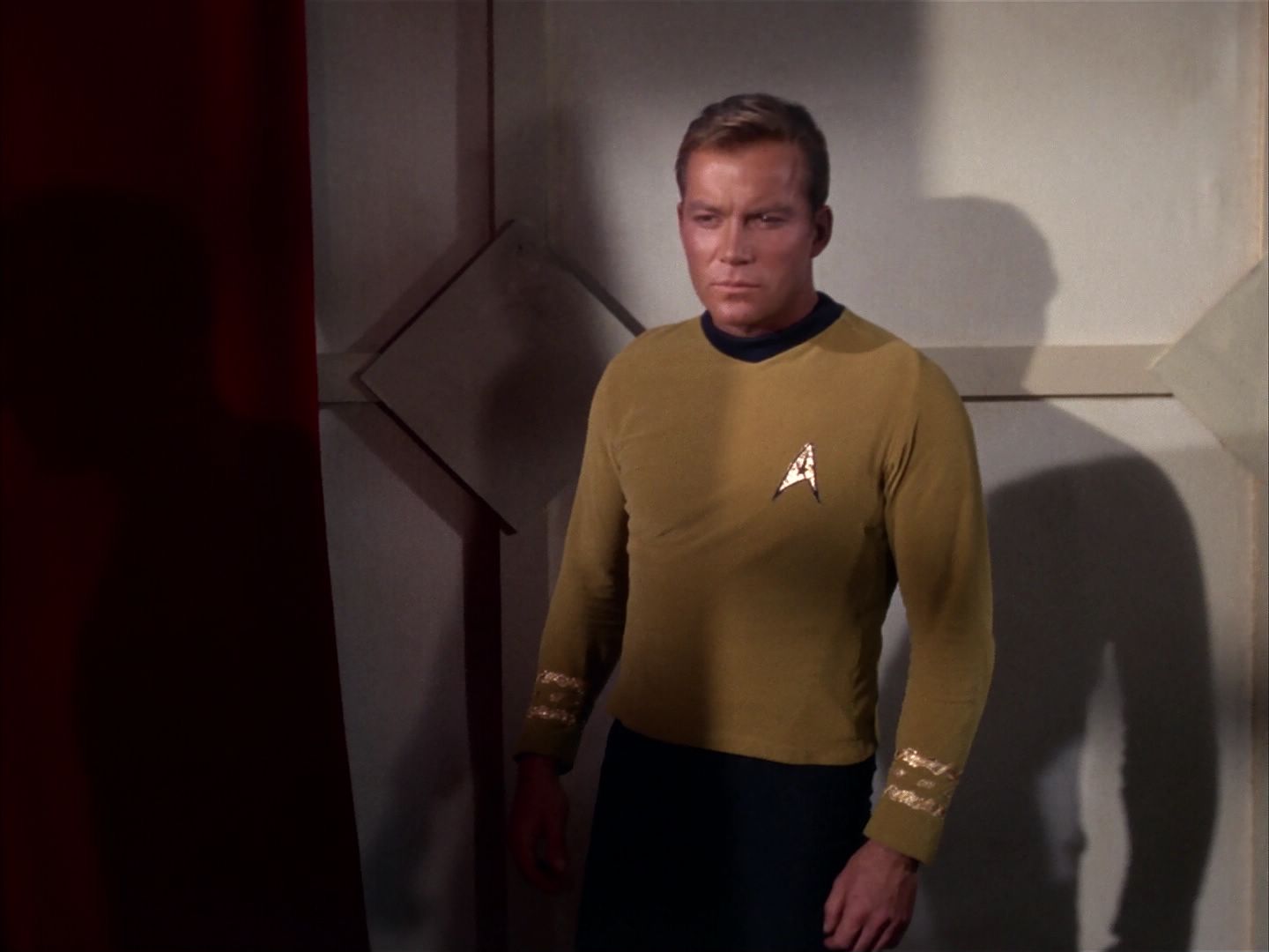 ariane179254_StarTrek_1x13_TheConscienceOfTheKing_3083.jpg