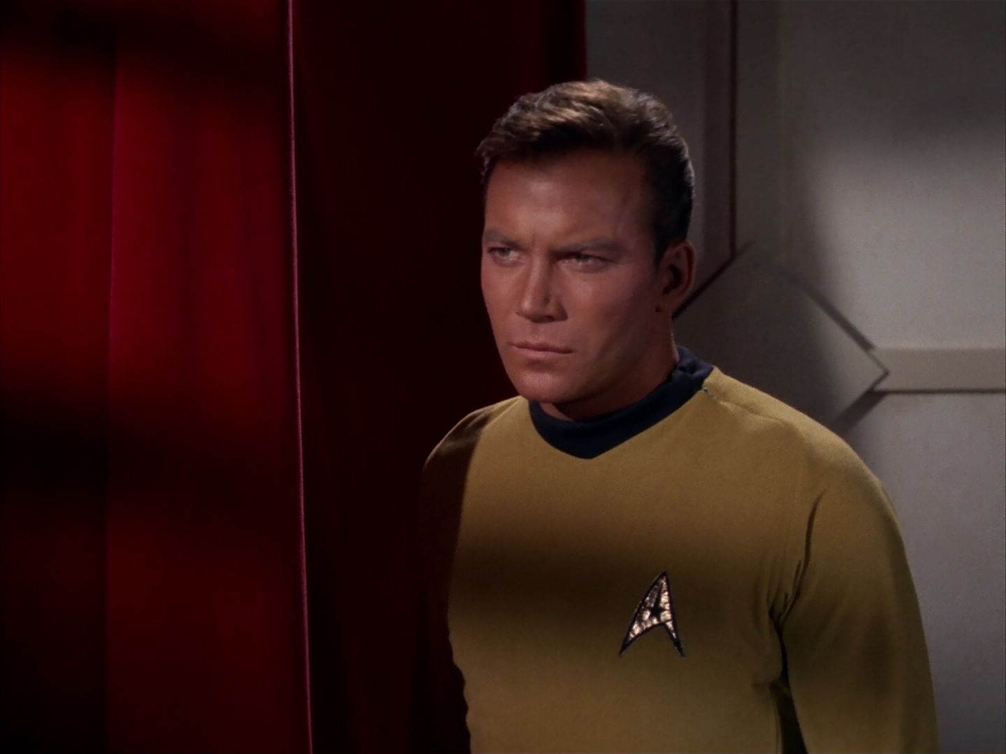 ariane179254_StarTrek_1x13_TheConscienceOfTheKing_3117.jpg
