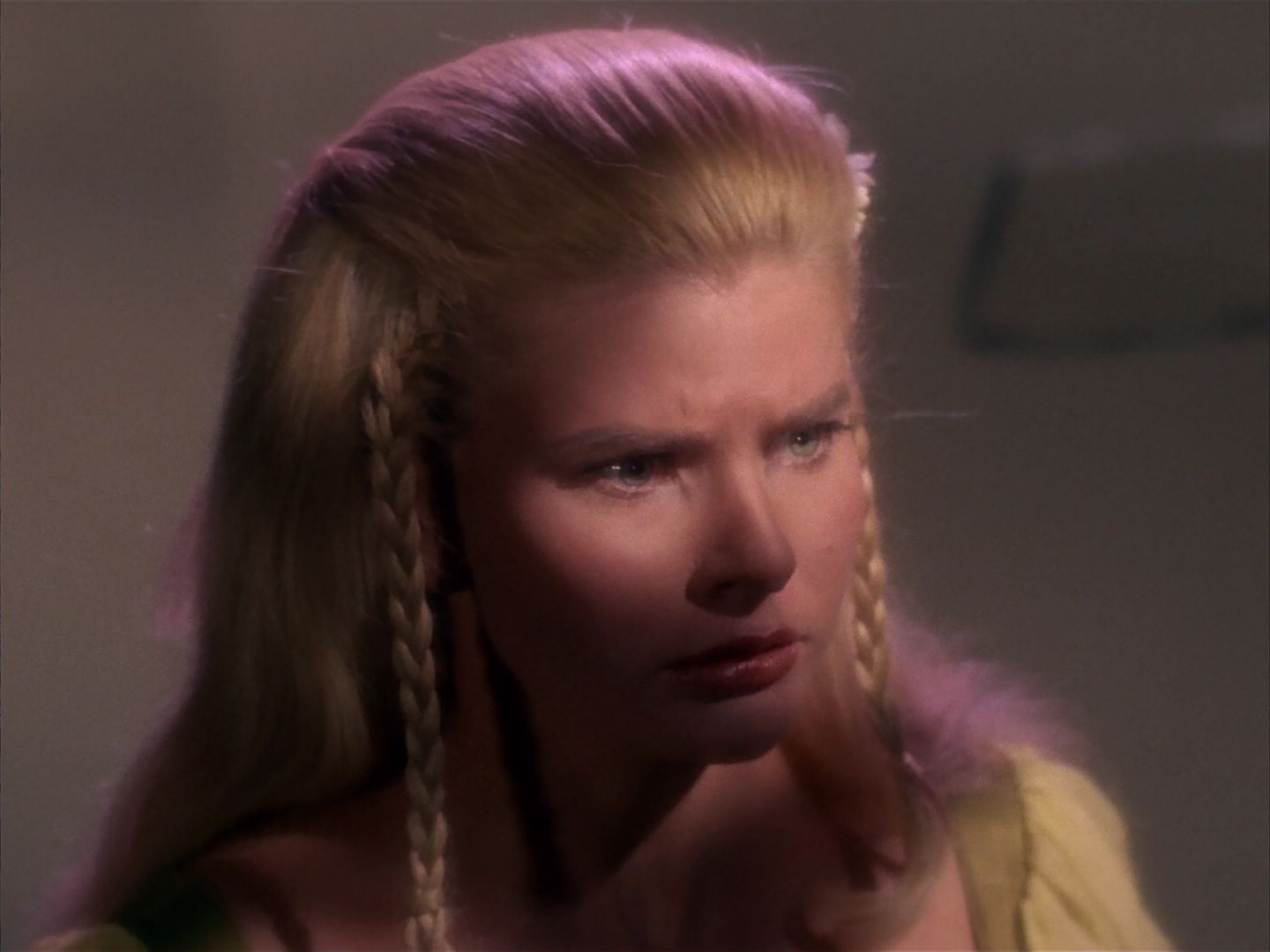 ariane179254_StarTrek_1x13_TheConscienceOfTheKing_3181.jpg