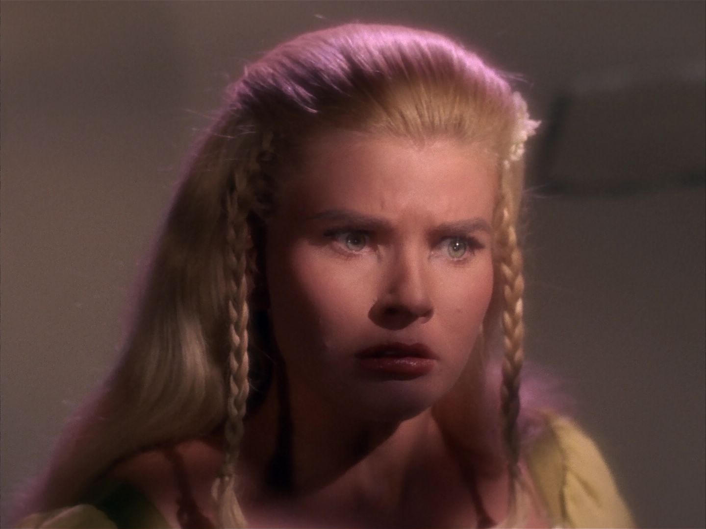ariane179254_StarTrek_1x13_TheConscienceOfTheKing_3201.jpg