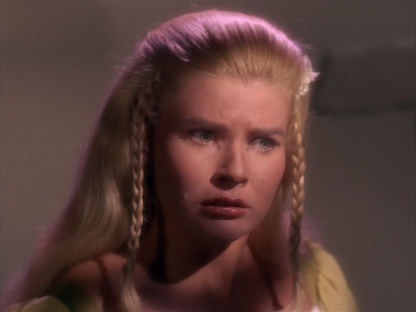 ariane179254_StarTrek_1x13_TheConscienceOfTheKing_3203.jpg