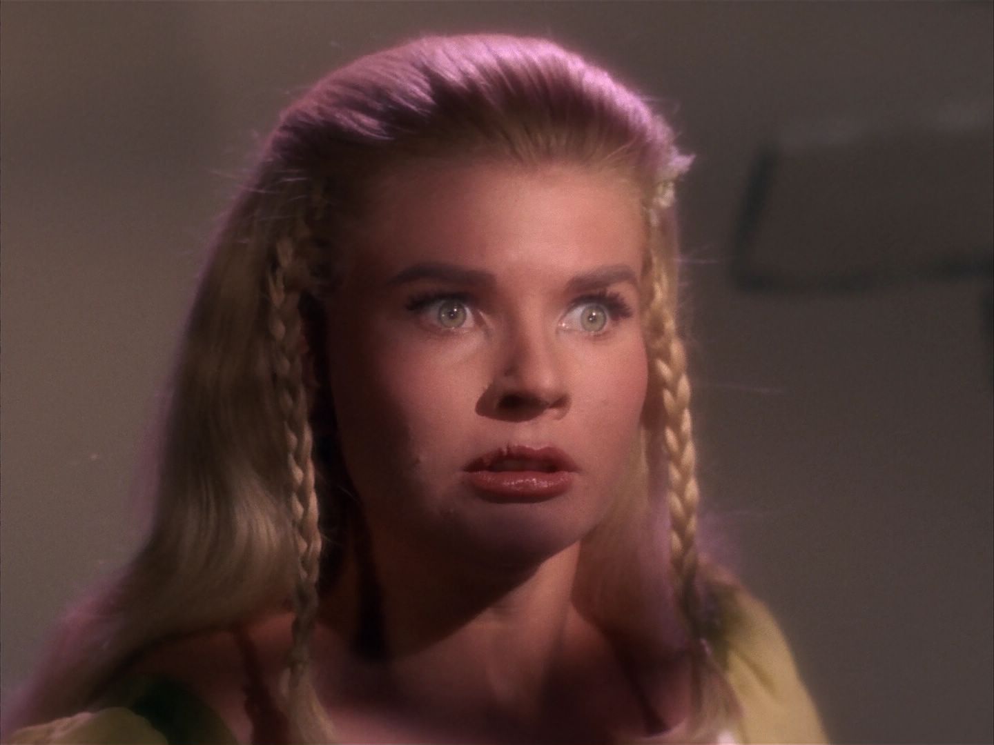 ariane179254_StarTrek_1x13_TheConscienceOfTheKing_3208.jpg