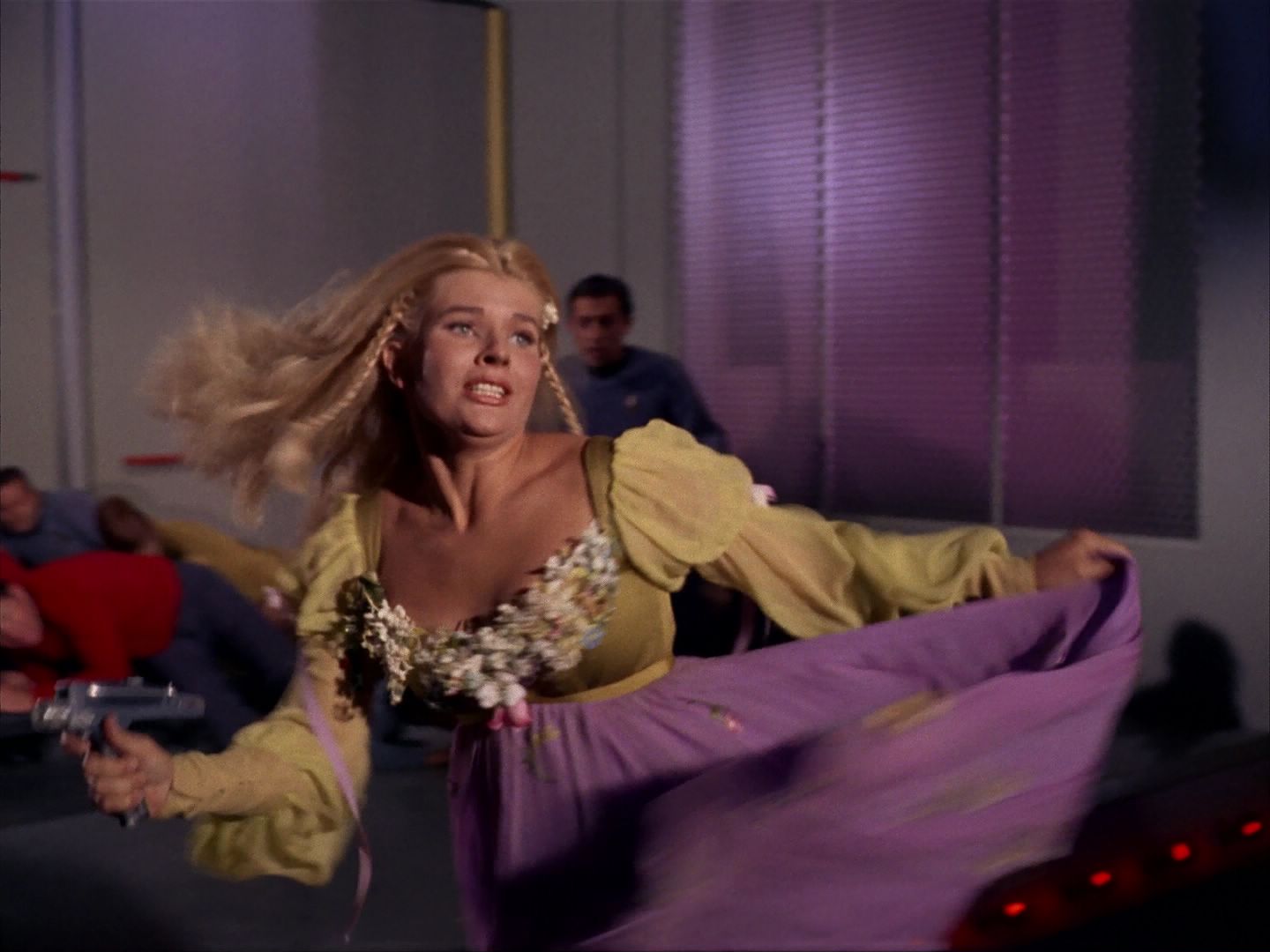 ariane179254_StarTrek_1x13_TheConscienceOfTheKing_3236.jpg