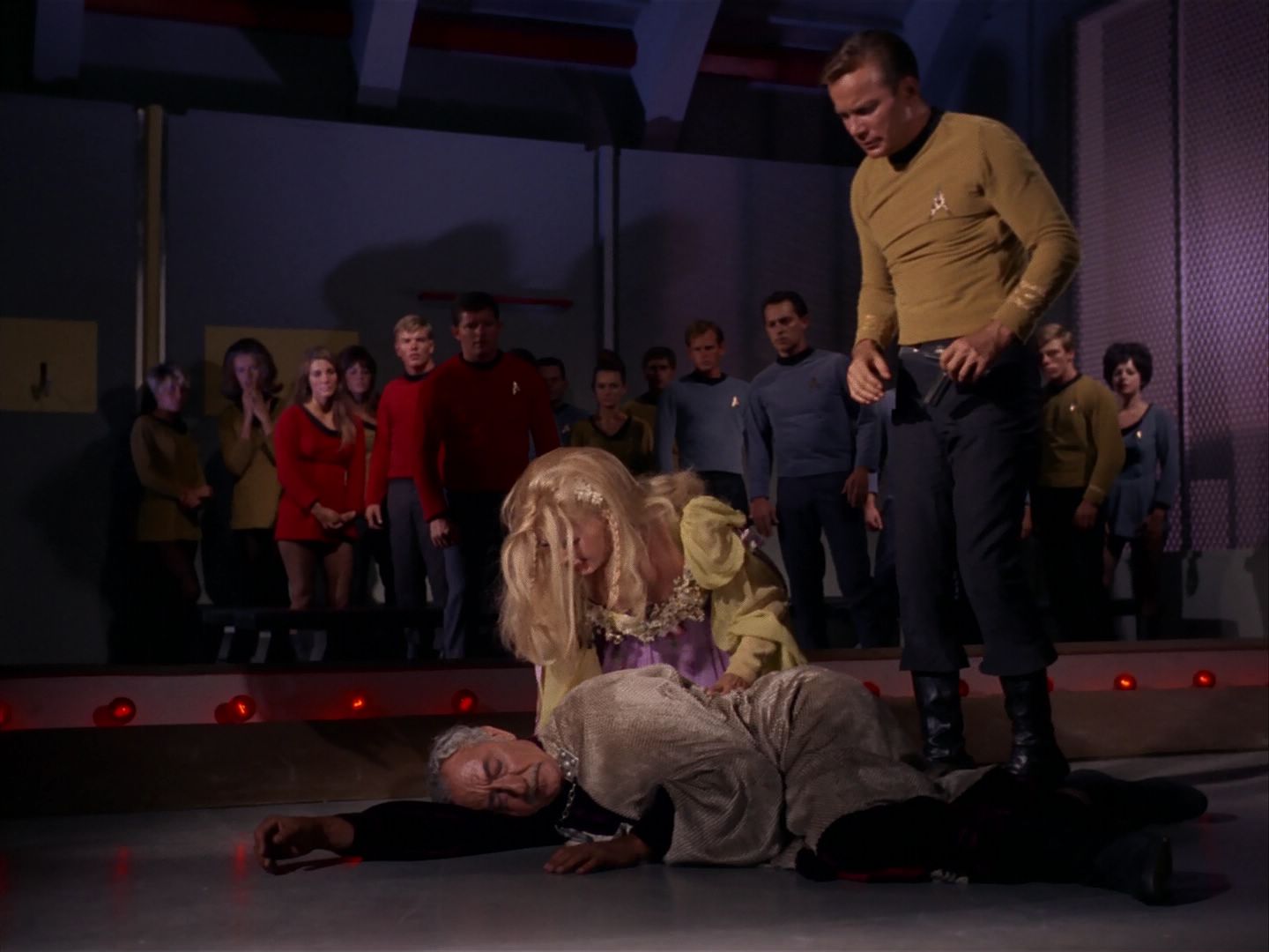 ariane179254_StarTrek_1x13_TheConscienceOfTheKing_3291.jpg