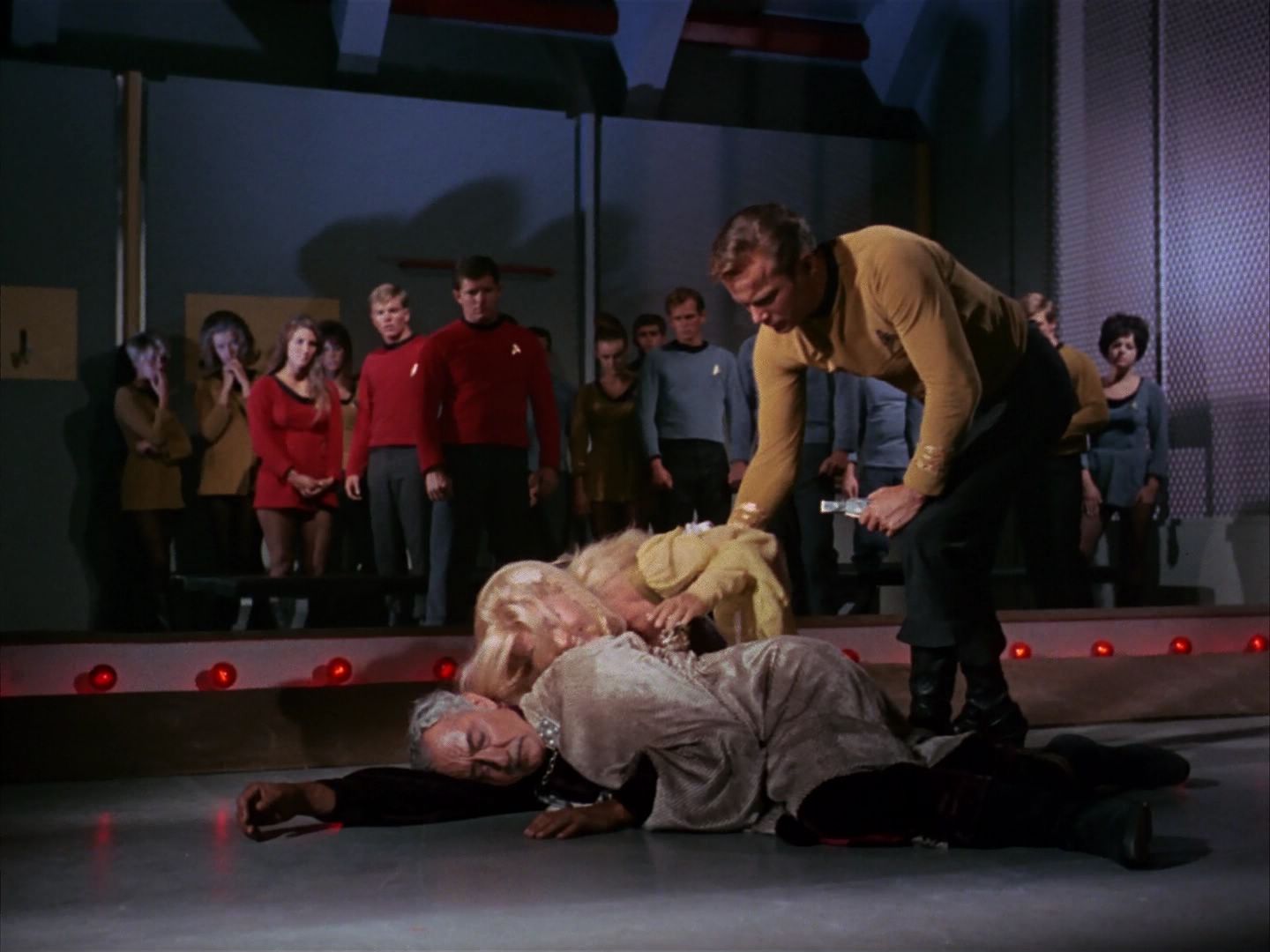 ariane179254_StarTrek_1x13_TheConscienceOfTheKing_3371.jpg