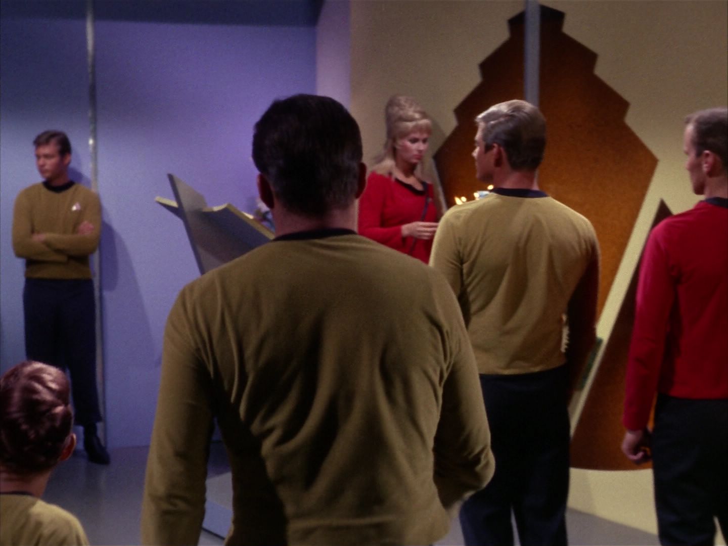 ariane179254_StarTrek_1x14_BalanceOfTerror_0063.jpg