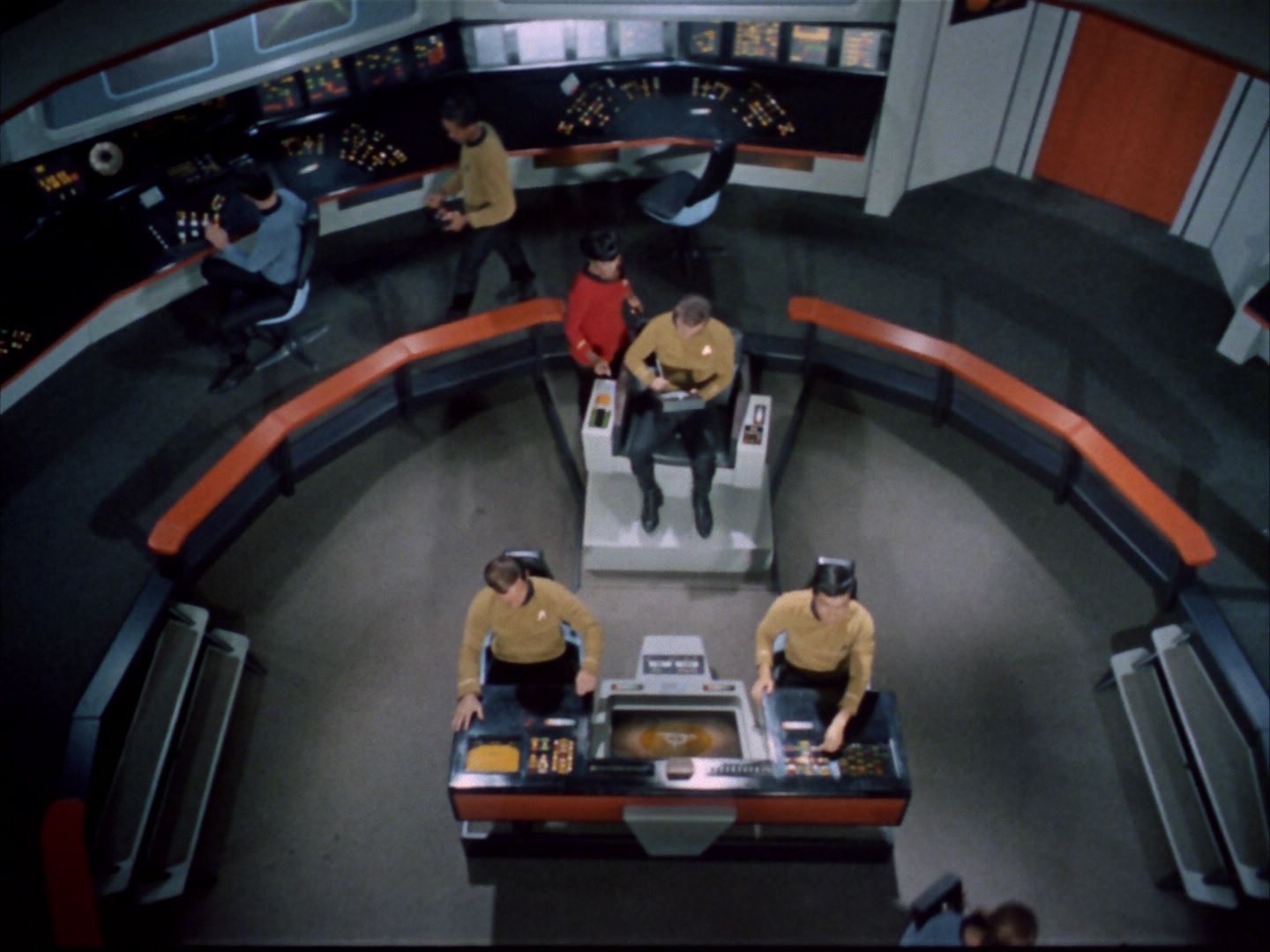 ariane179254_StarTrek_1x16_TheGalileoSeven_0014.jpg