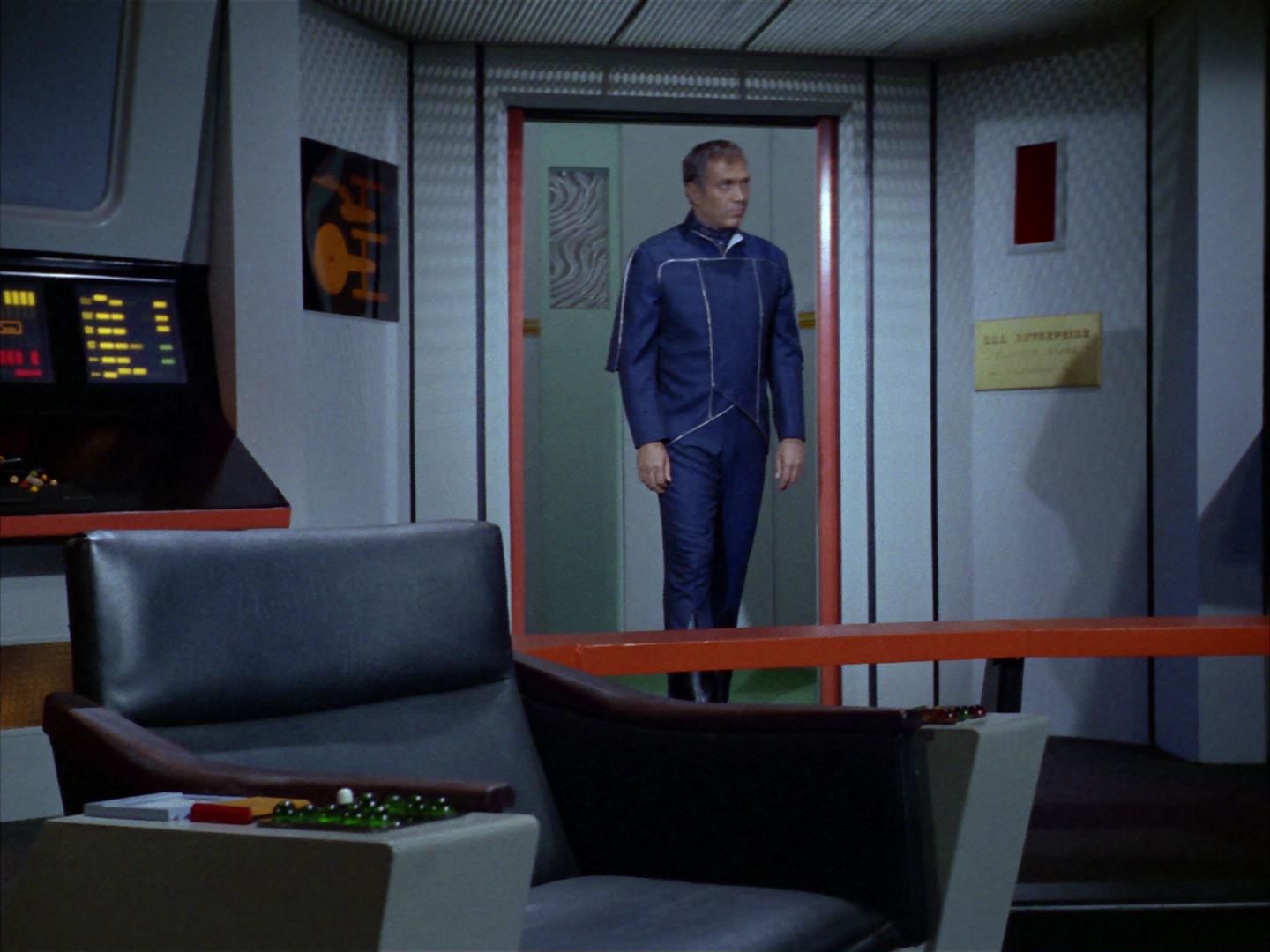 ariane179254_StarTrek_1x16_TheGalileoSeven_0041.jpg