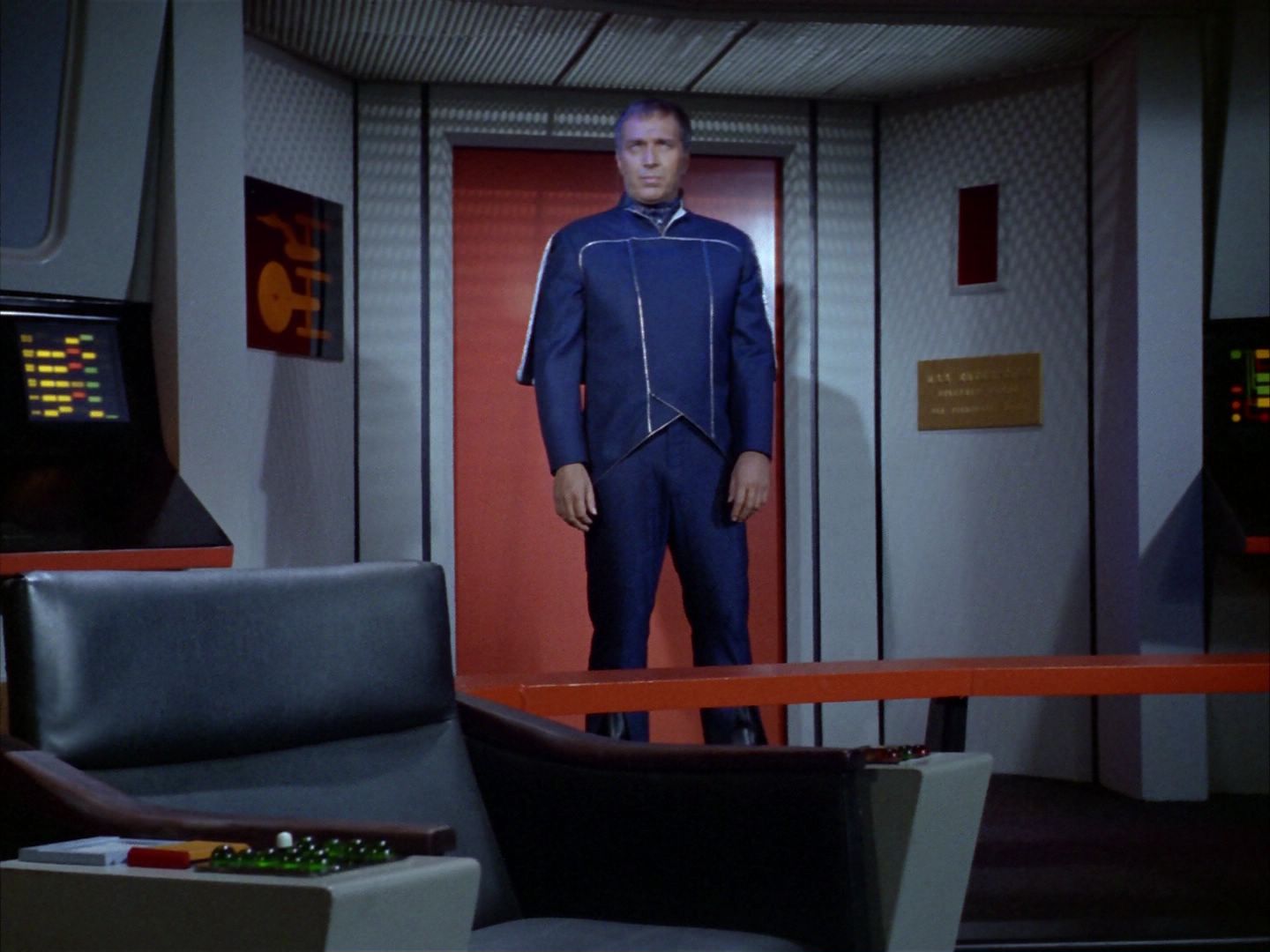 ariane179254_StarTrek_1x16_TheGalileoSeven_0044.jpg