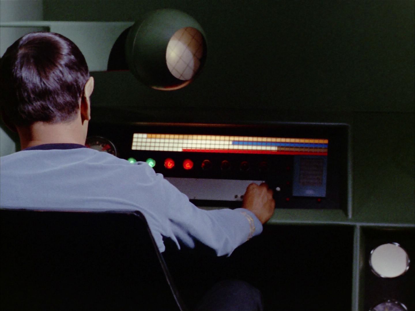 ariane179254_StarTrek_1x16_TheGalileoSeven_0111.jpg