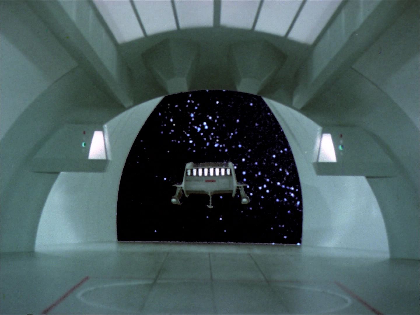 ariane179254_StarTrek_1x16_TheGalileoSeven_0134.jpg