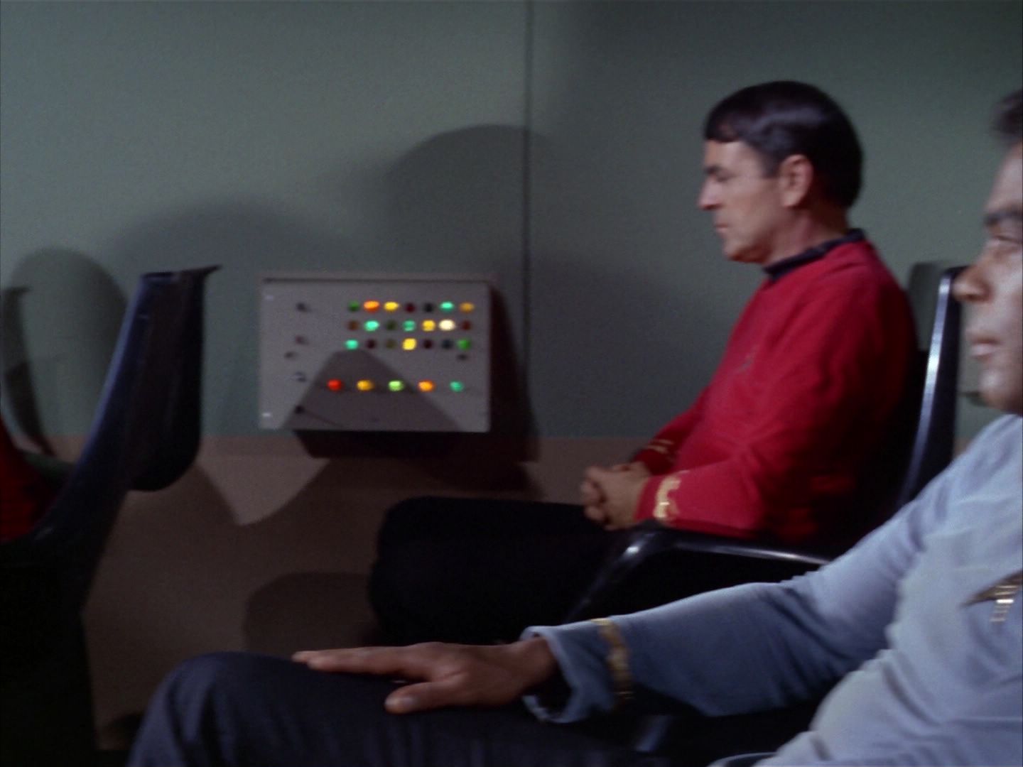 ariane179254_StarTrek_1x16_TheGalileoSeven_0151.jpg