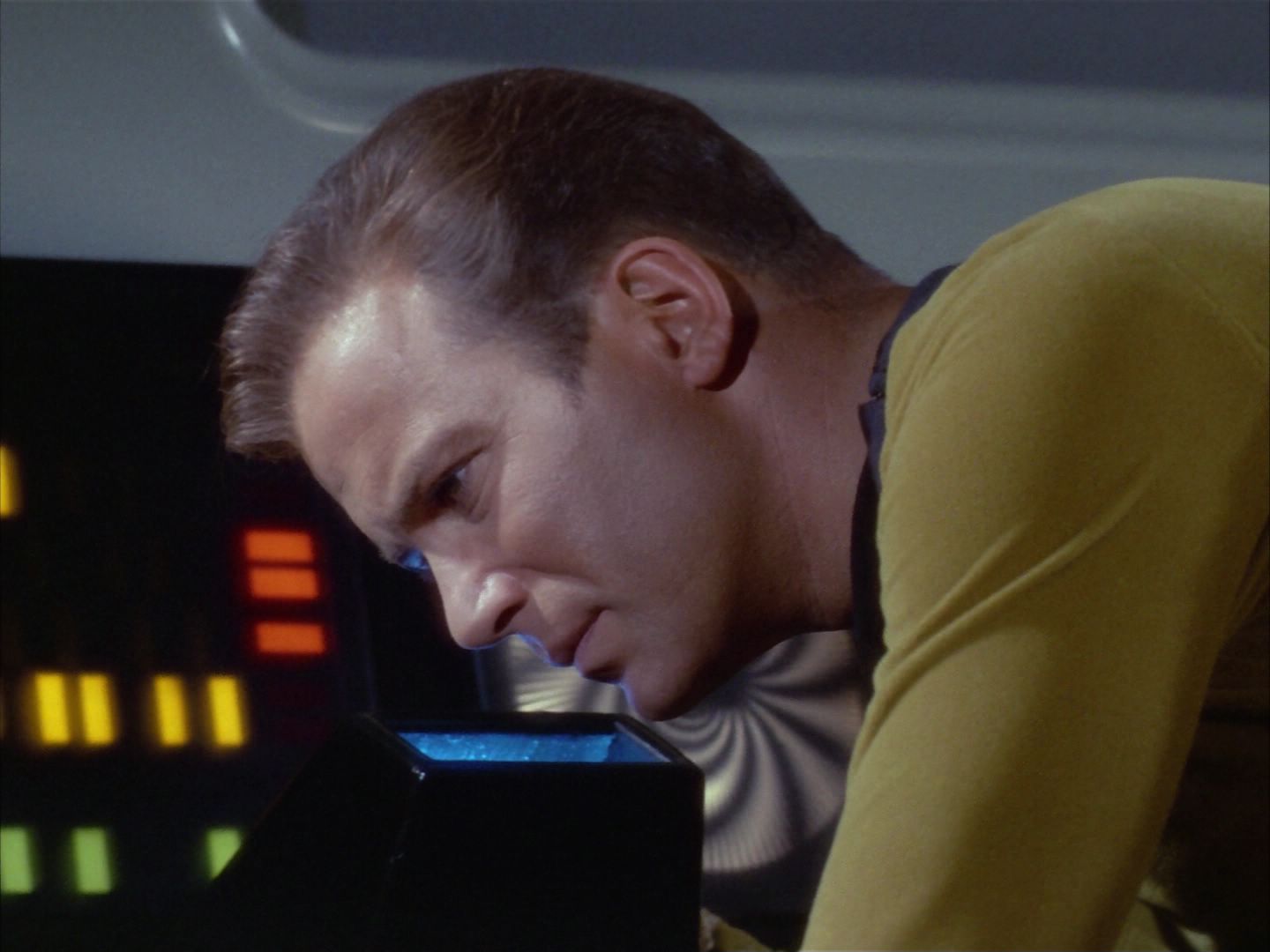 ariane179254_StarTrek_1x16_TheGalileoSeven_0248.jpg