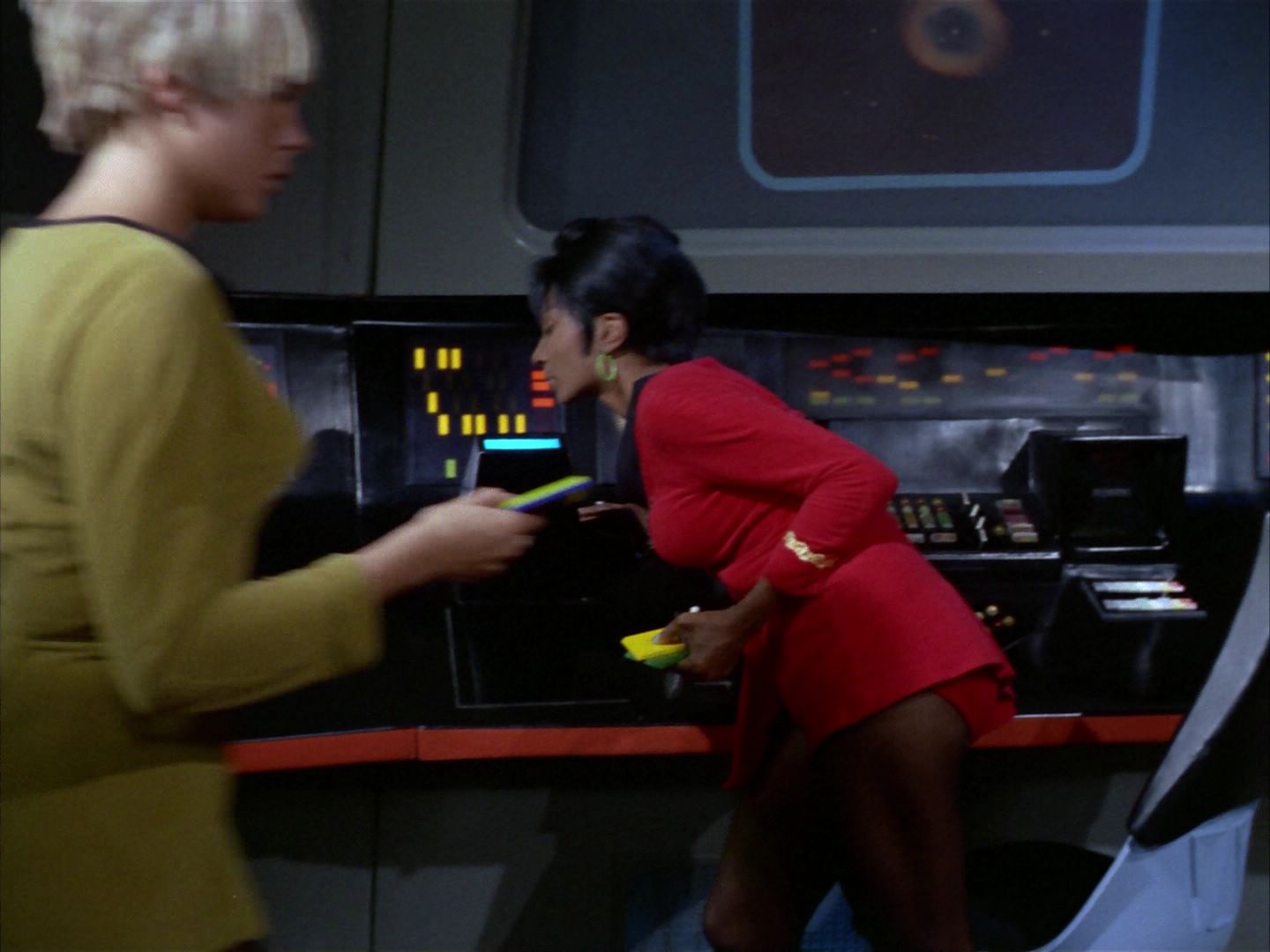 ariane179254_StarTrek_1x16_TheGalileoSeven_0377.jpg