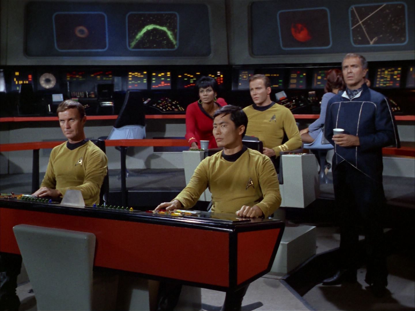 ariane179254_StarTrek_1x16_TheGalileoSeven_0435.jpg