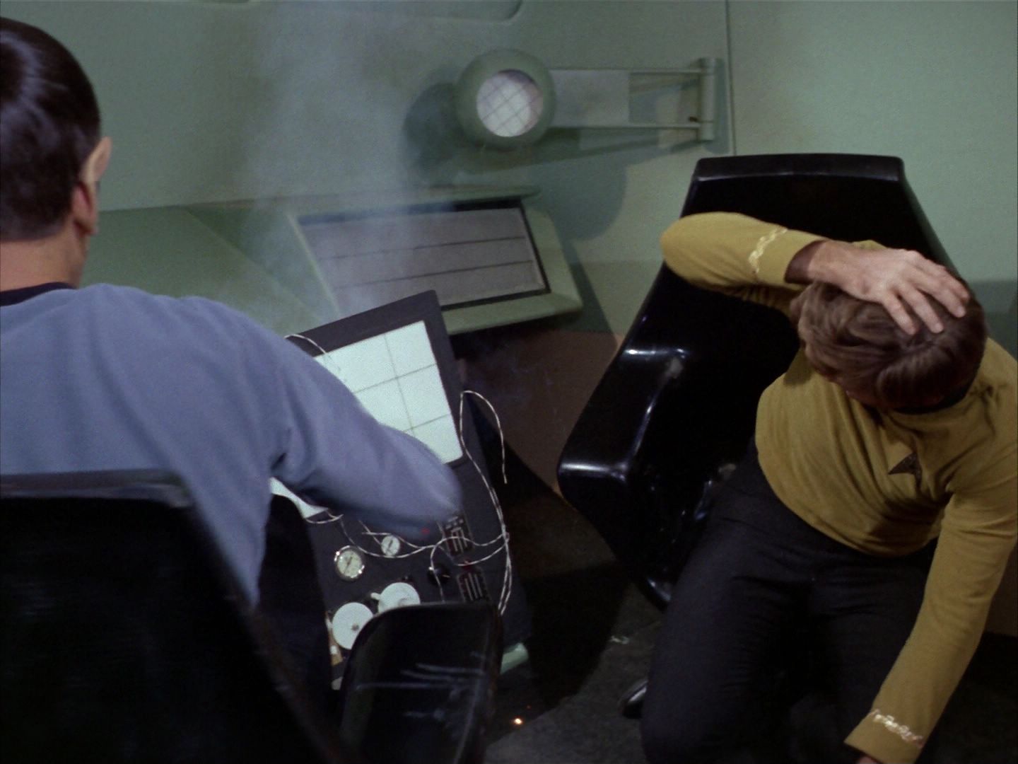 ariane179254_StarTrek_1x16_TheGalileoSeven_0446.jpg