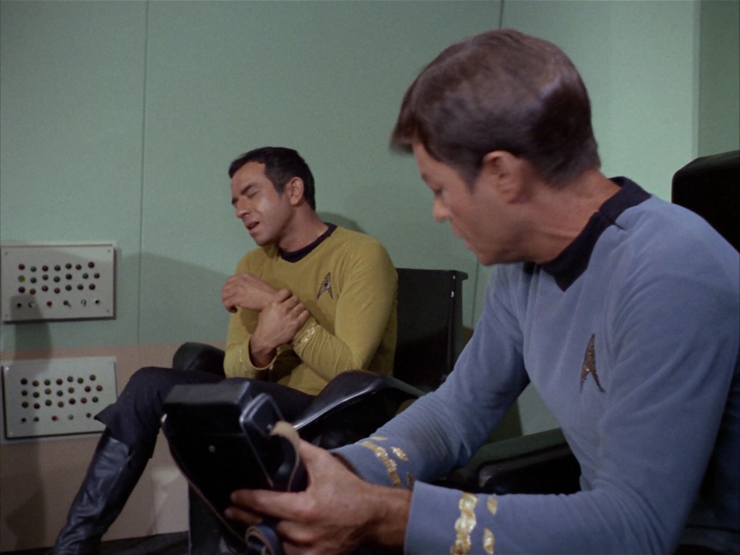 ariane179254_StarTrek_1x16_TheGalileoSeven_0459.jpg