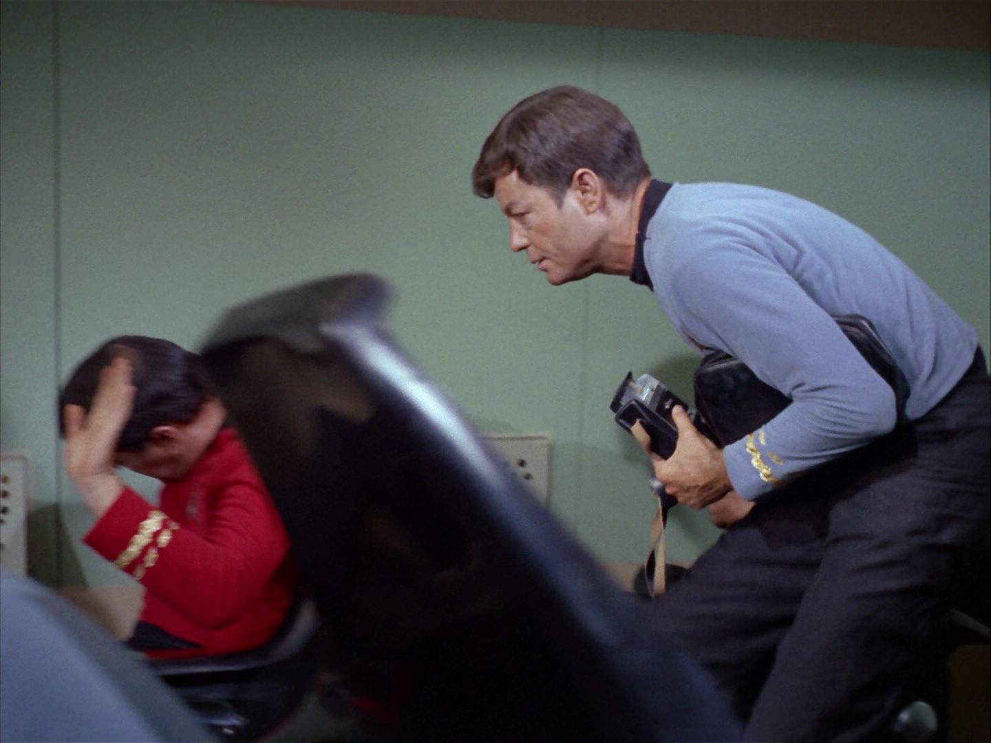 ariane179254_StarTrek_1x16_TheGalileoSeven_0465.jpg