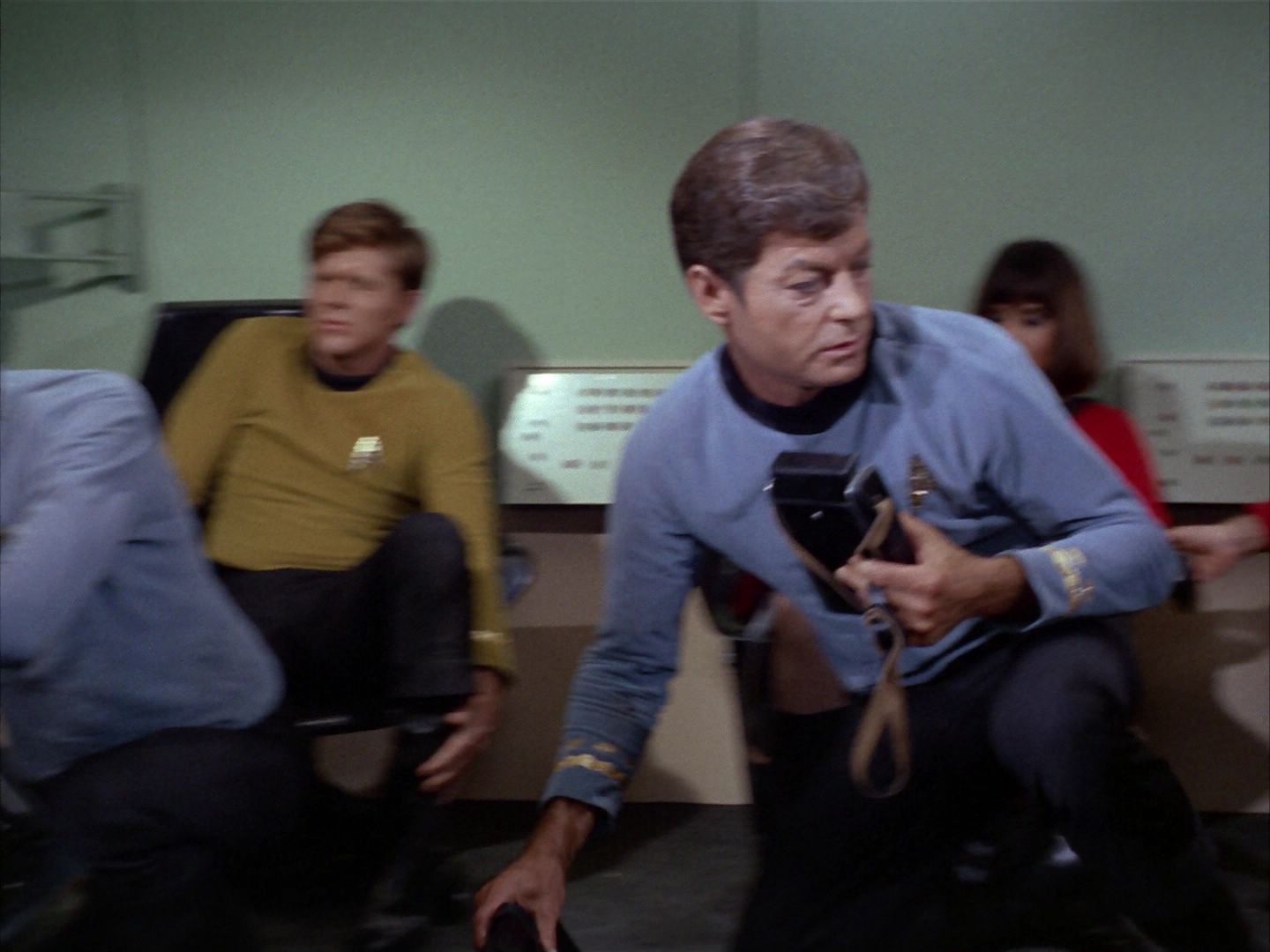 ariane179254_StarTrek_1x16_TheGalileoSeven_0484.jpg