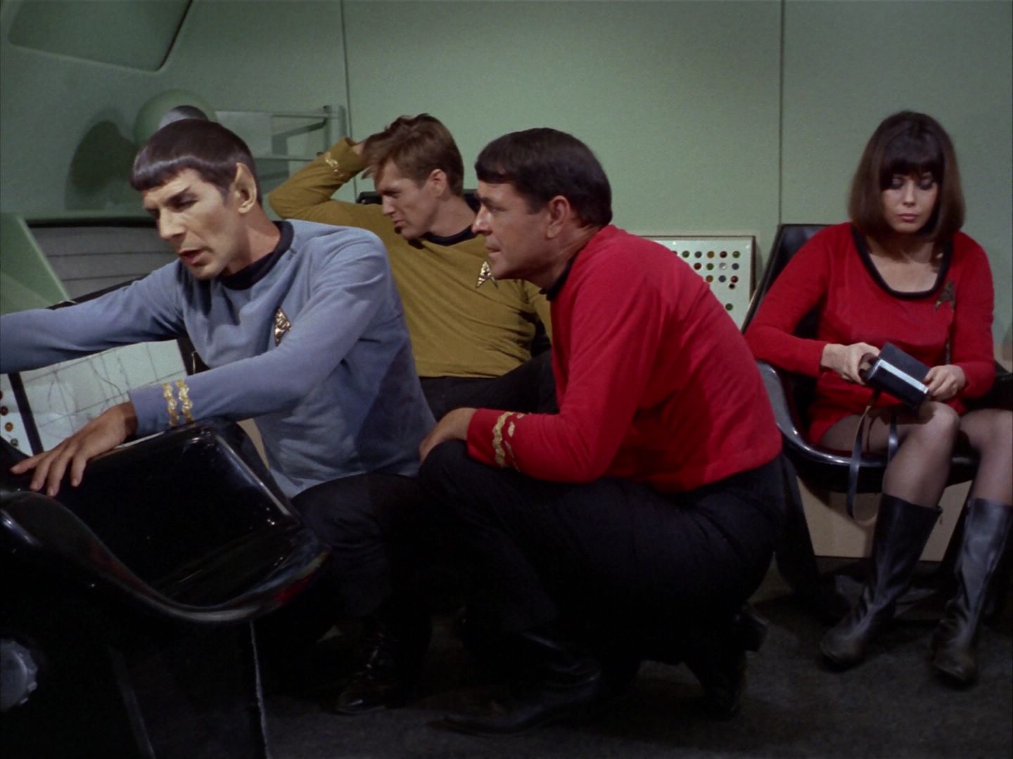 ariane179254_StarTrek_1x16_TheGalileoSeven_0520.jpg