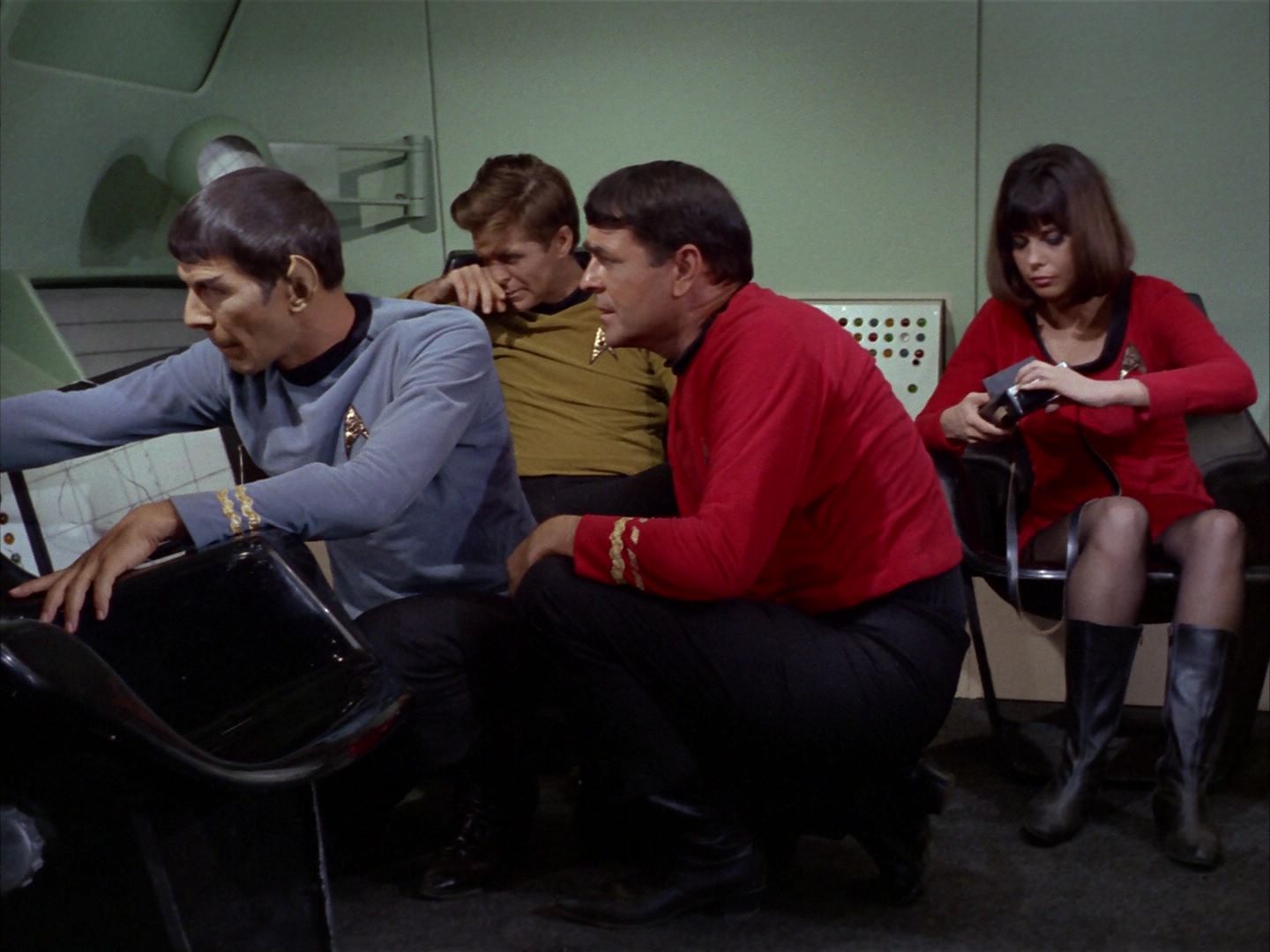 ariane179254_StarTrek_1x16_TheGalileoSeven_0522.jpg
