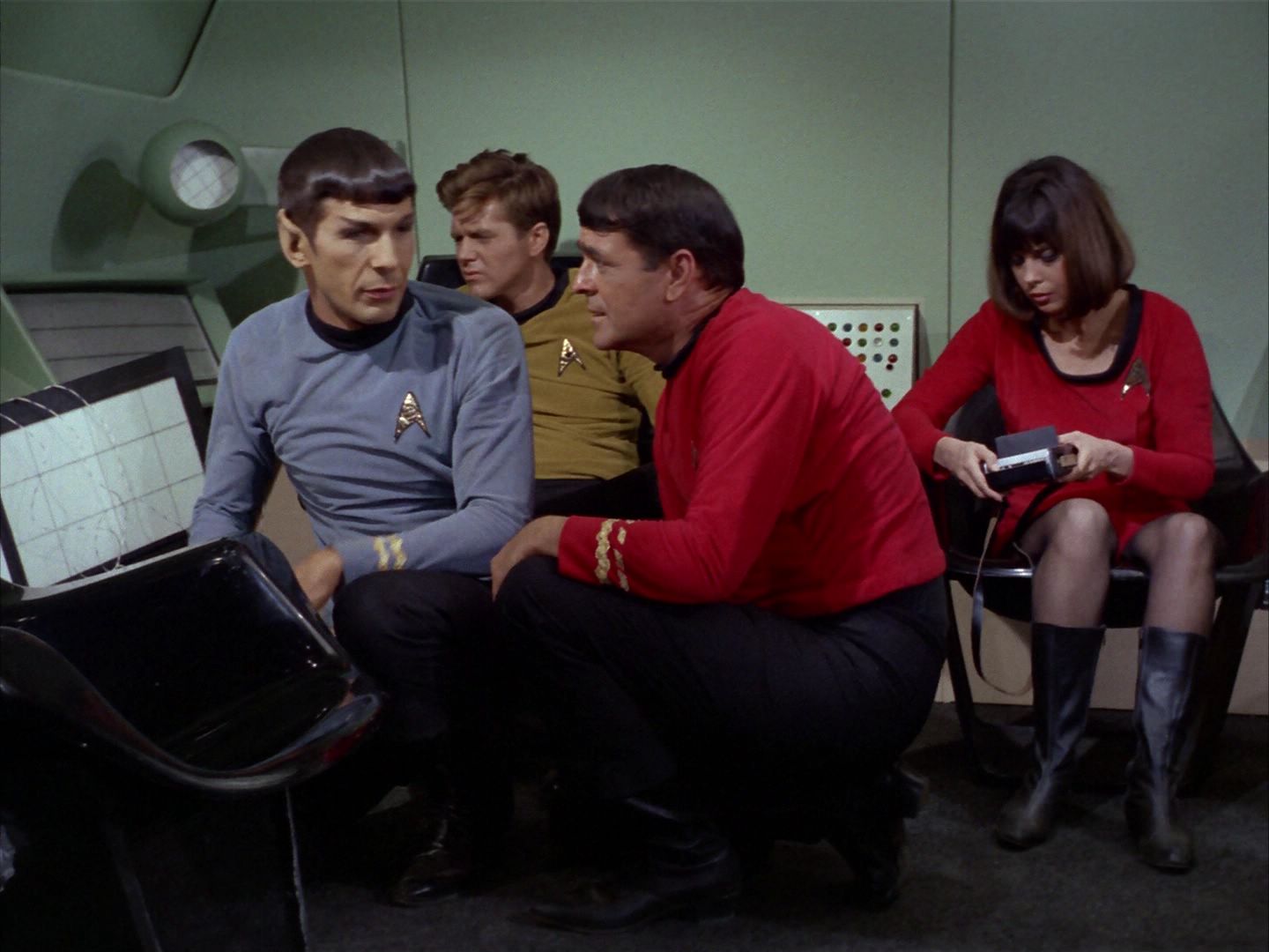 ariane179254_StarTrek_1x16_TheGalileoSeven_0528.jpg