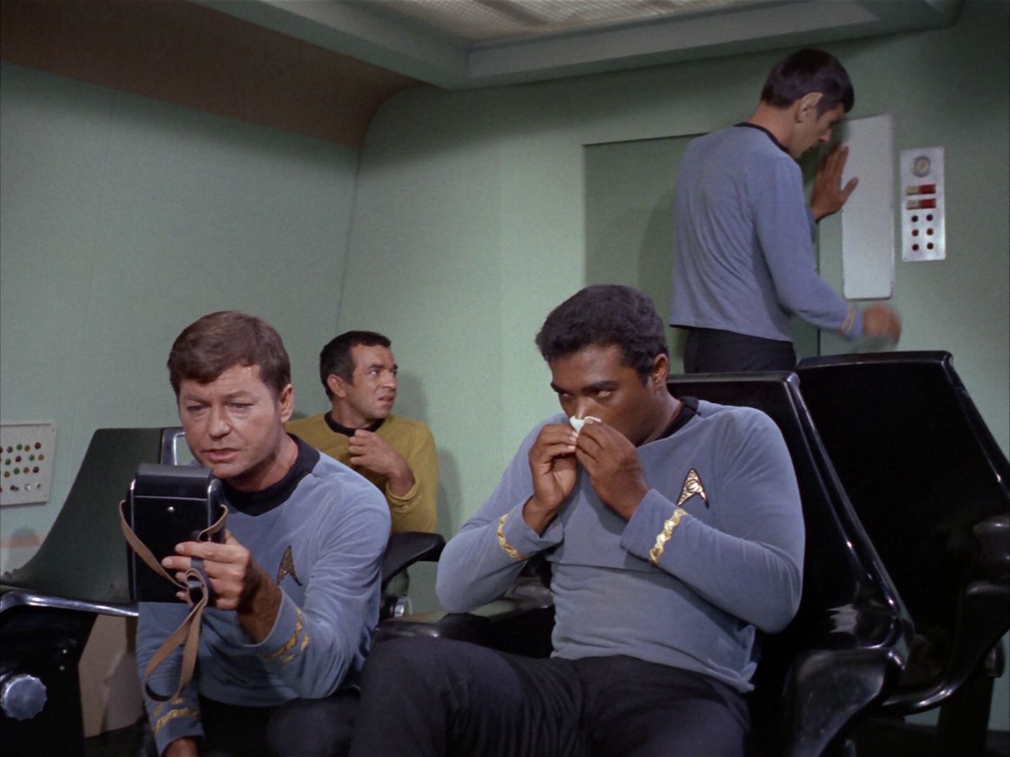 ariane179254_StarTrek_1x16_TheGalileoSeven_0536.jpg
